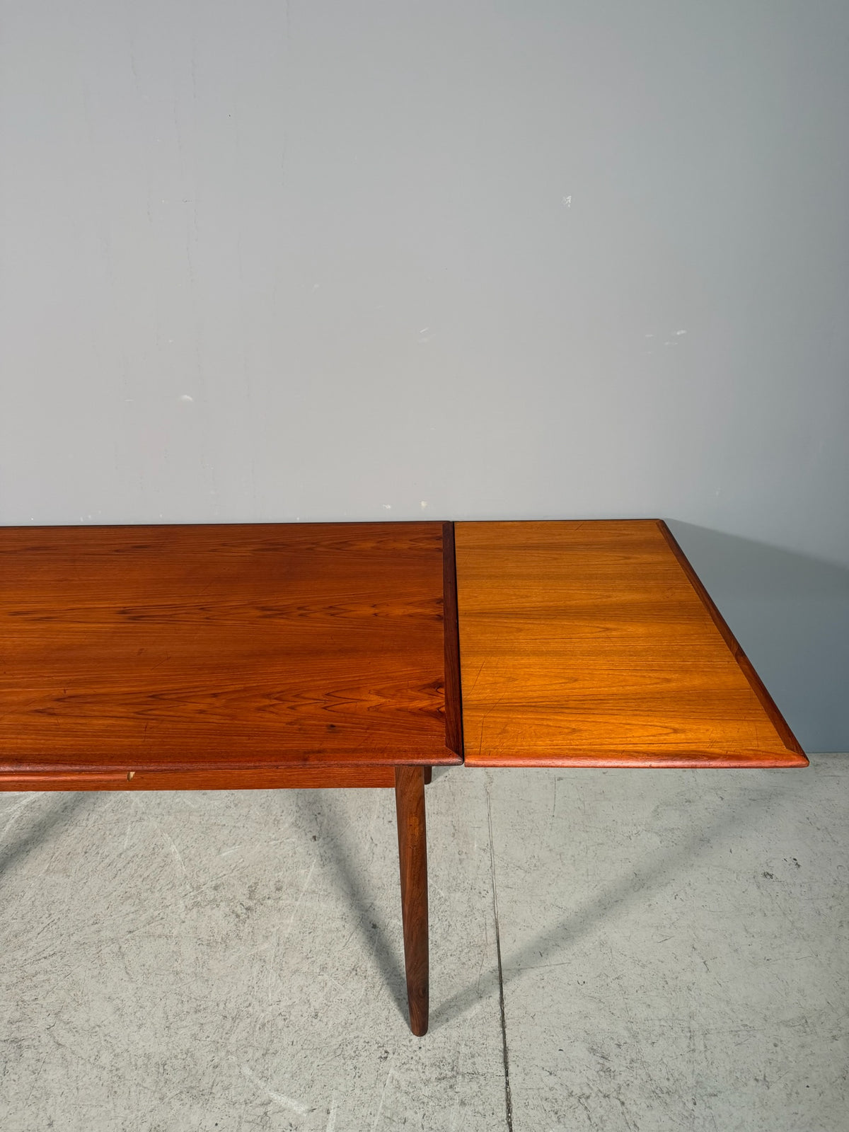 Tavolo allungabile in teak