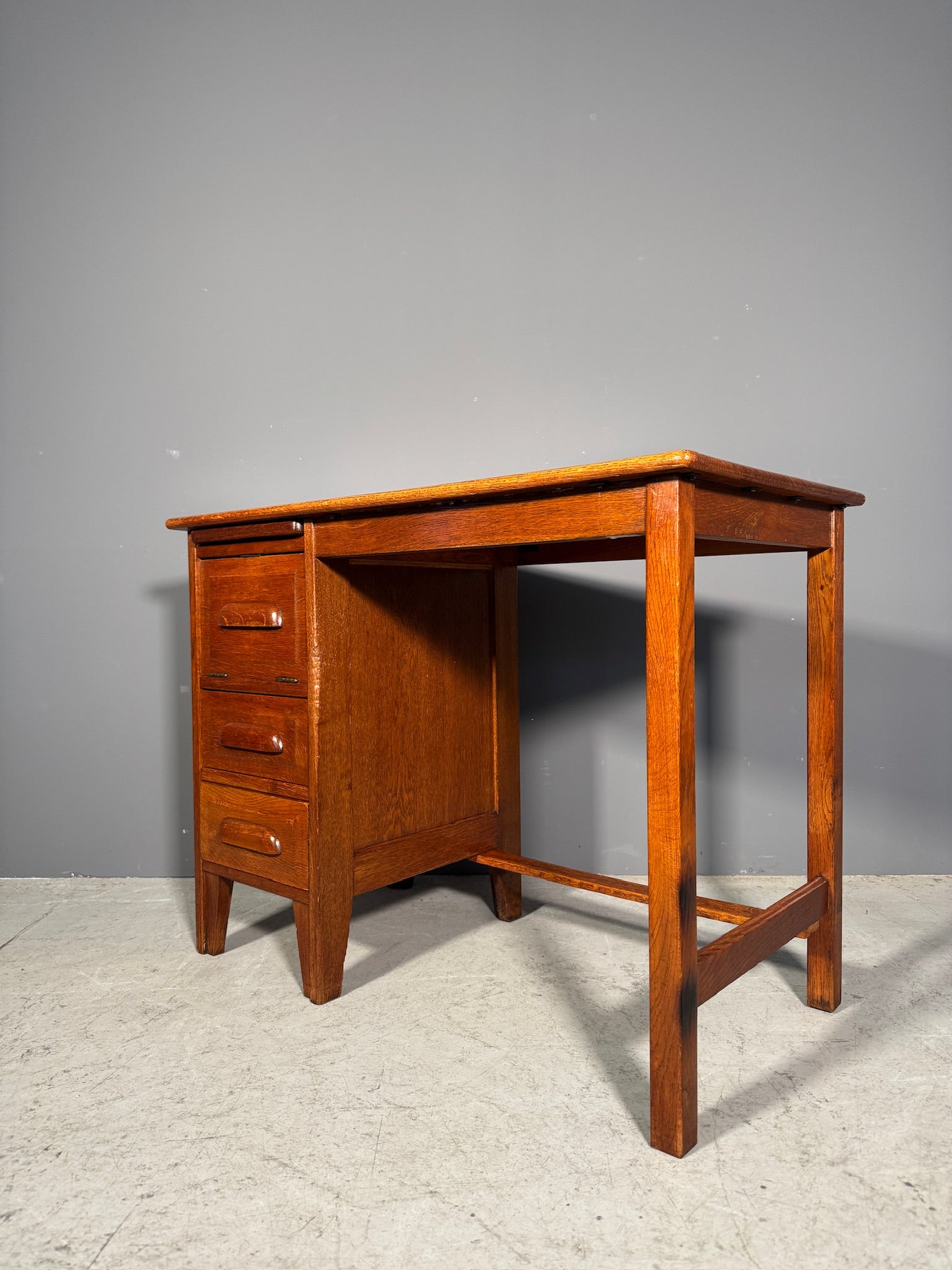 Piccola scrivania in rovere