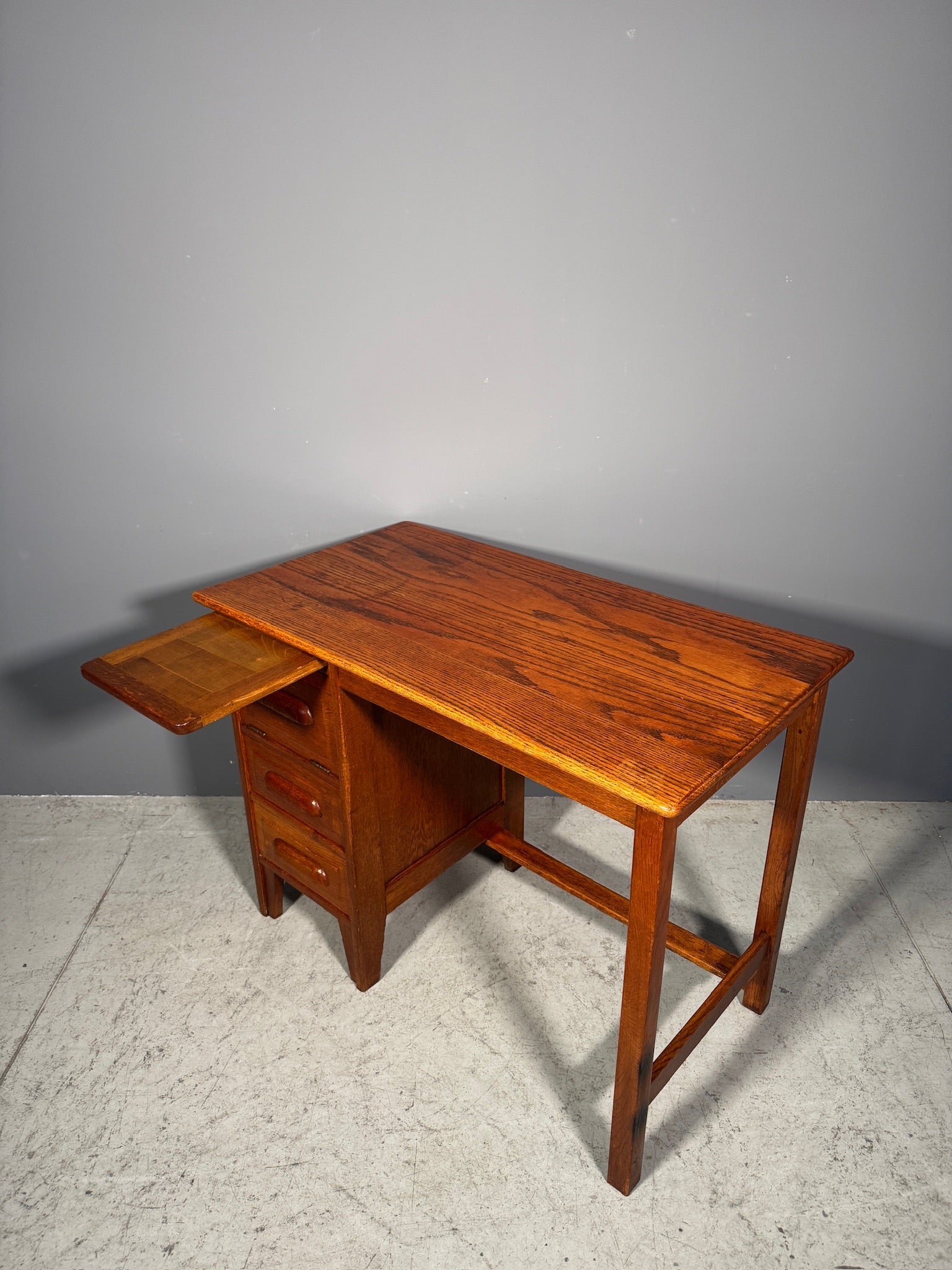 Piccola scrivania in rovere