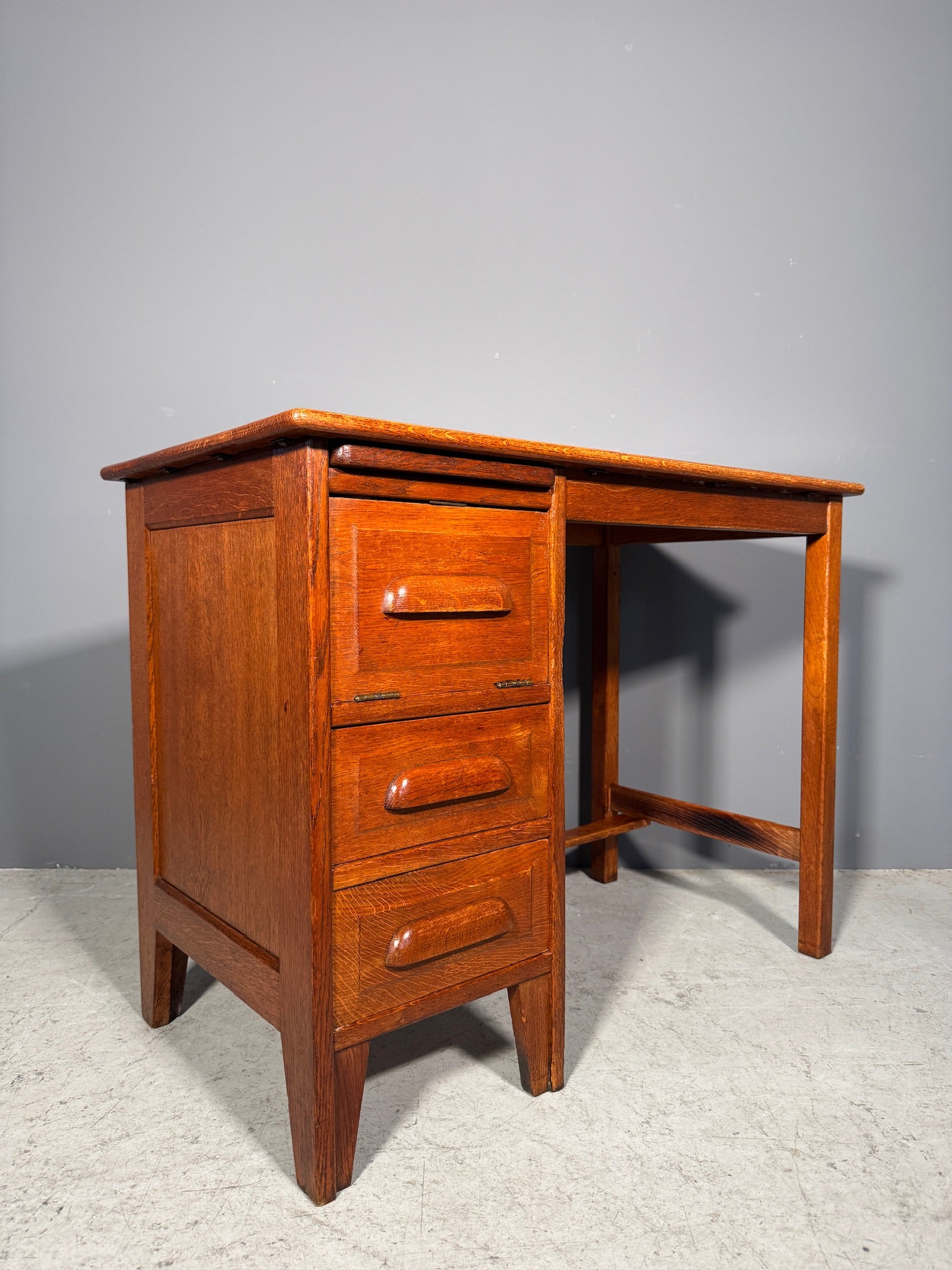 Piccola scrivania in rovere