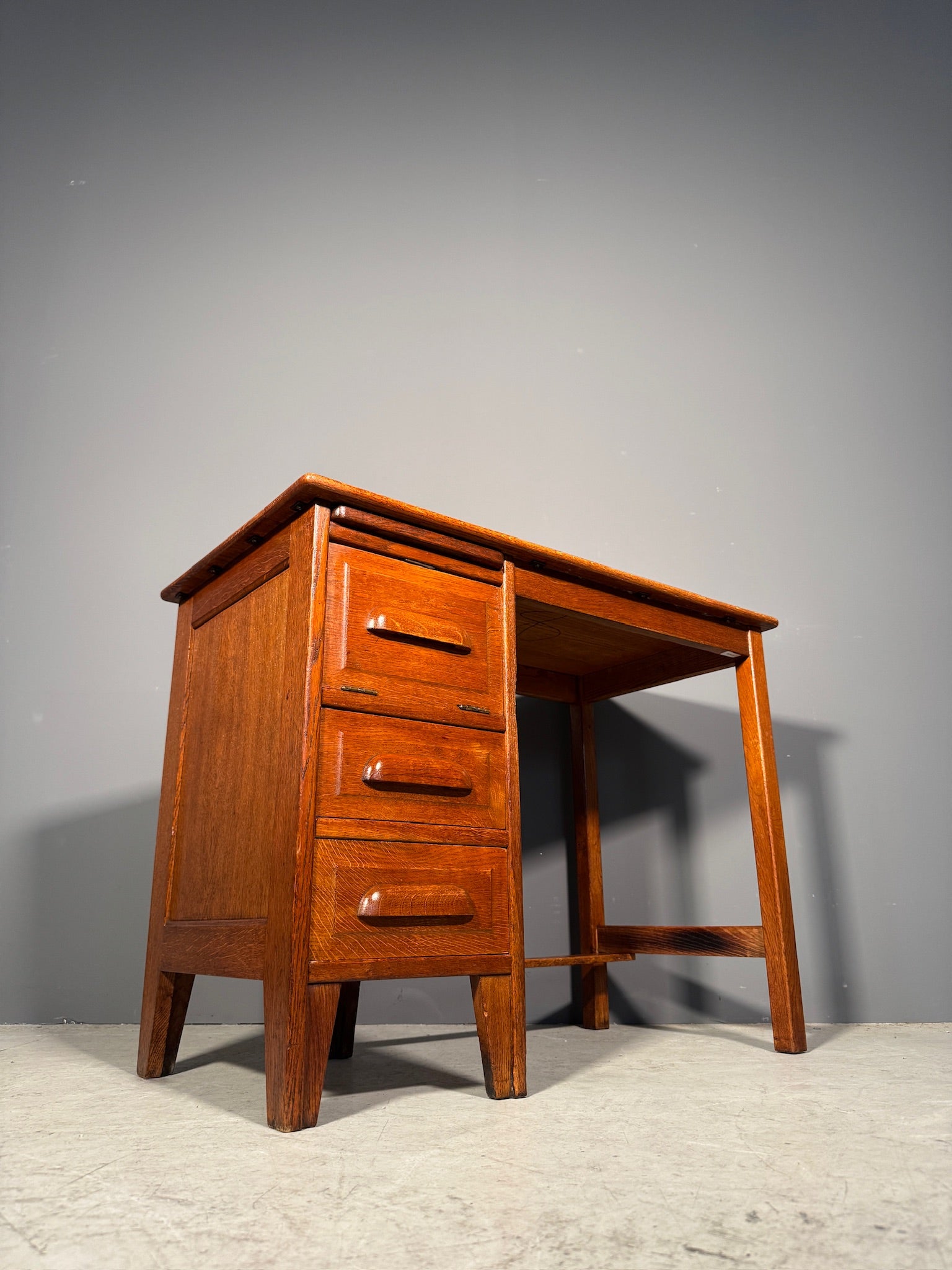 Piccola scrivania in rovere