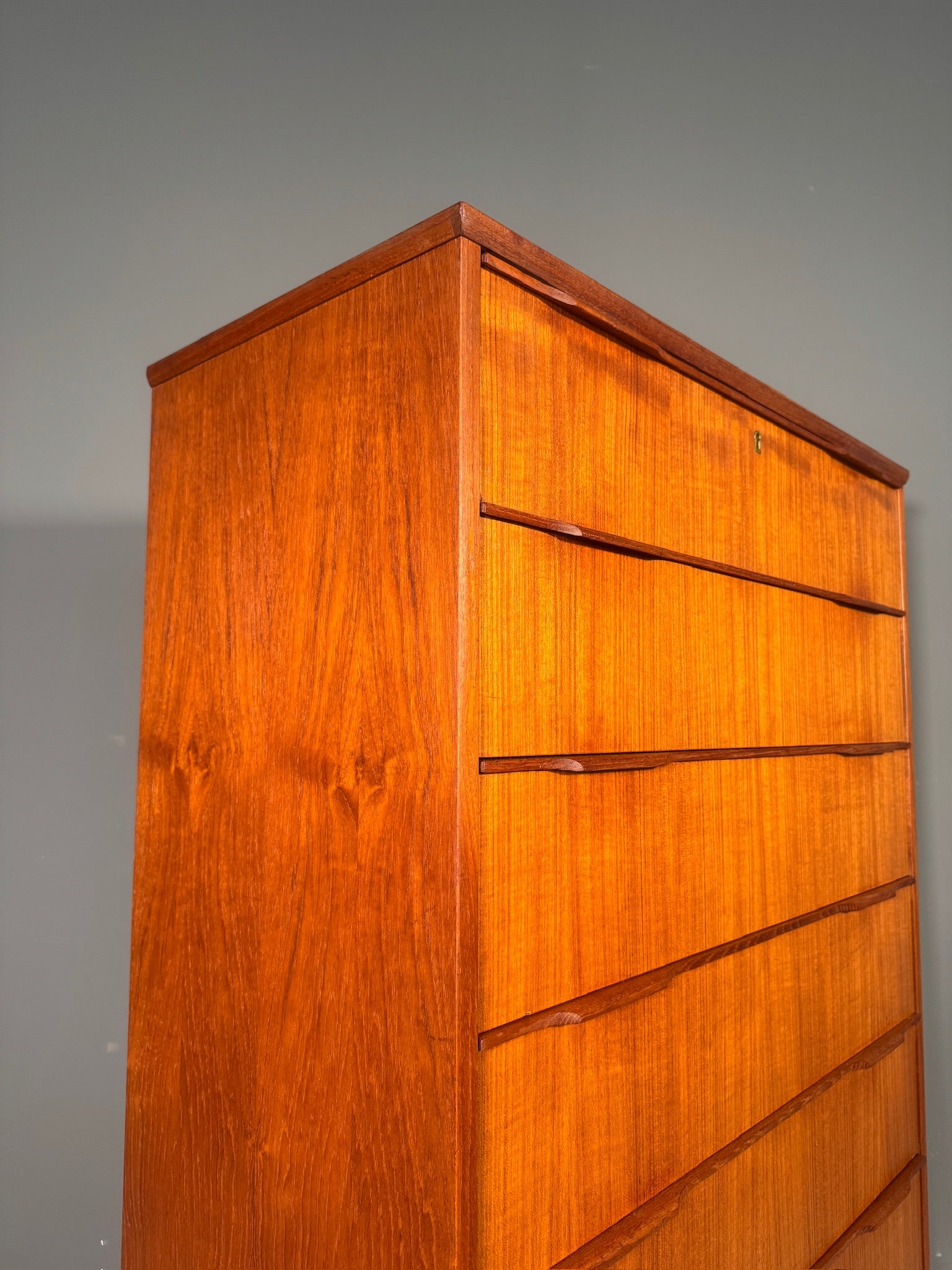 Cassettiera danese in teak