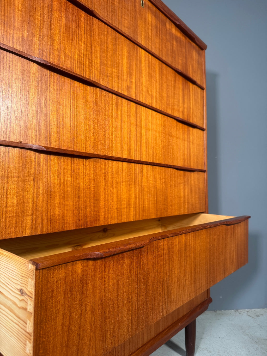 Cassettiera danese in teak