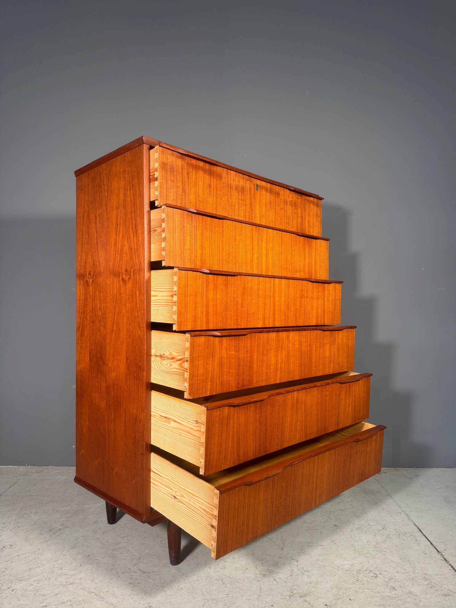 Cassettiera danese in teak