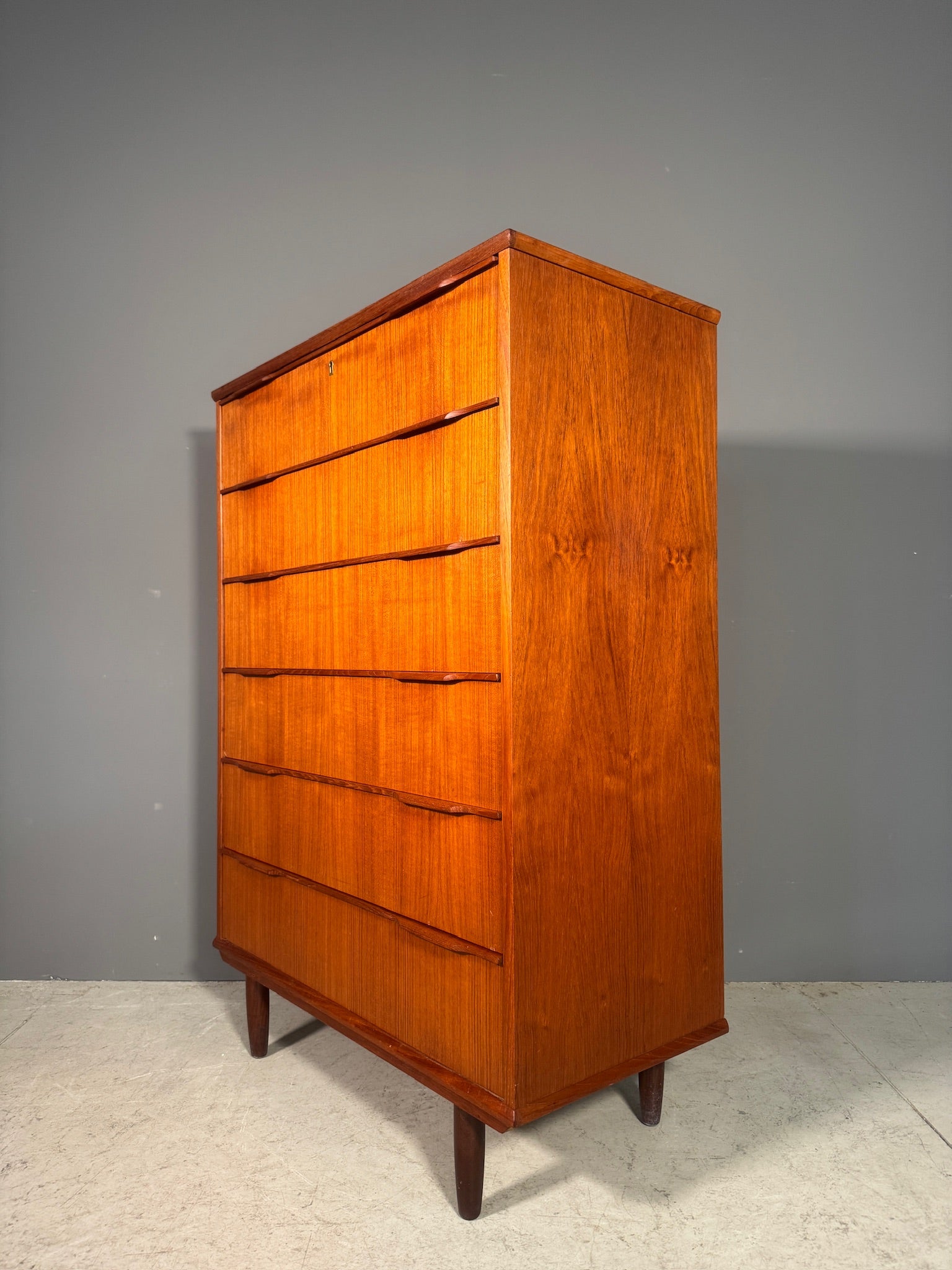 Cassettiera danese in teak