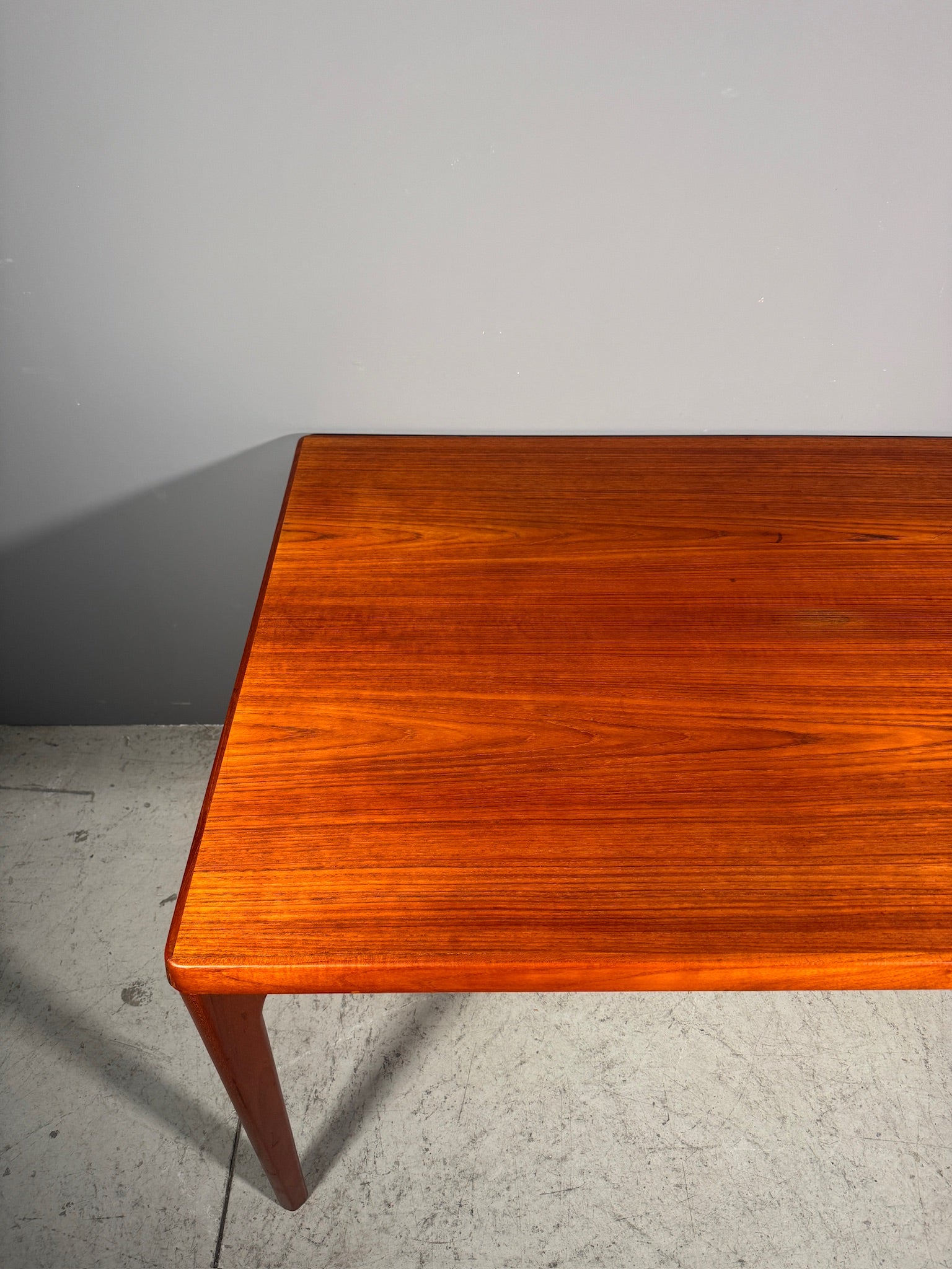 Tavolo Henning Kyaernulf