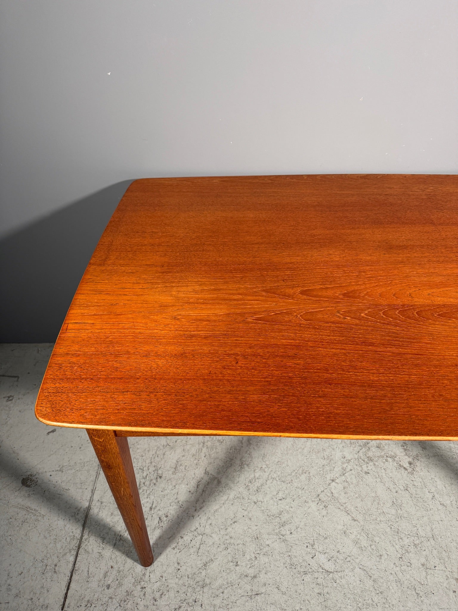 Tavolo anni 60 in teak