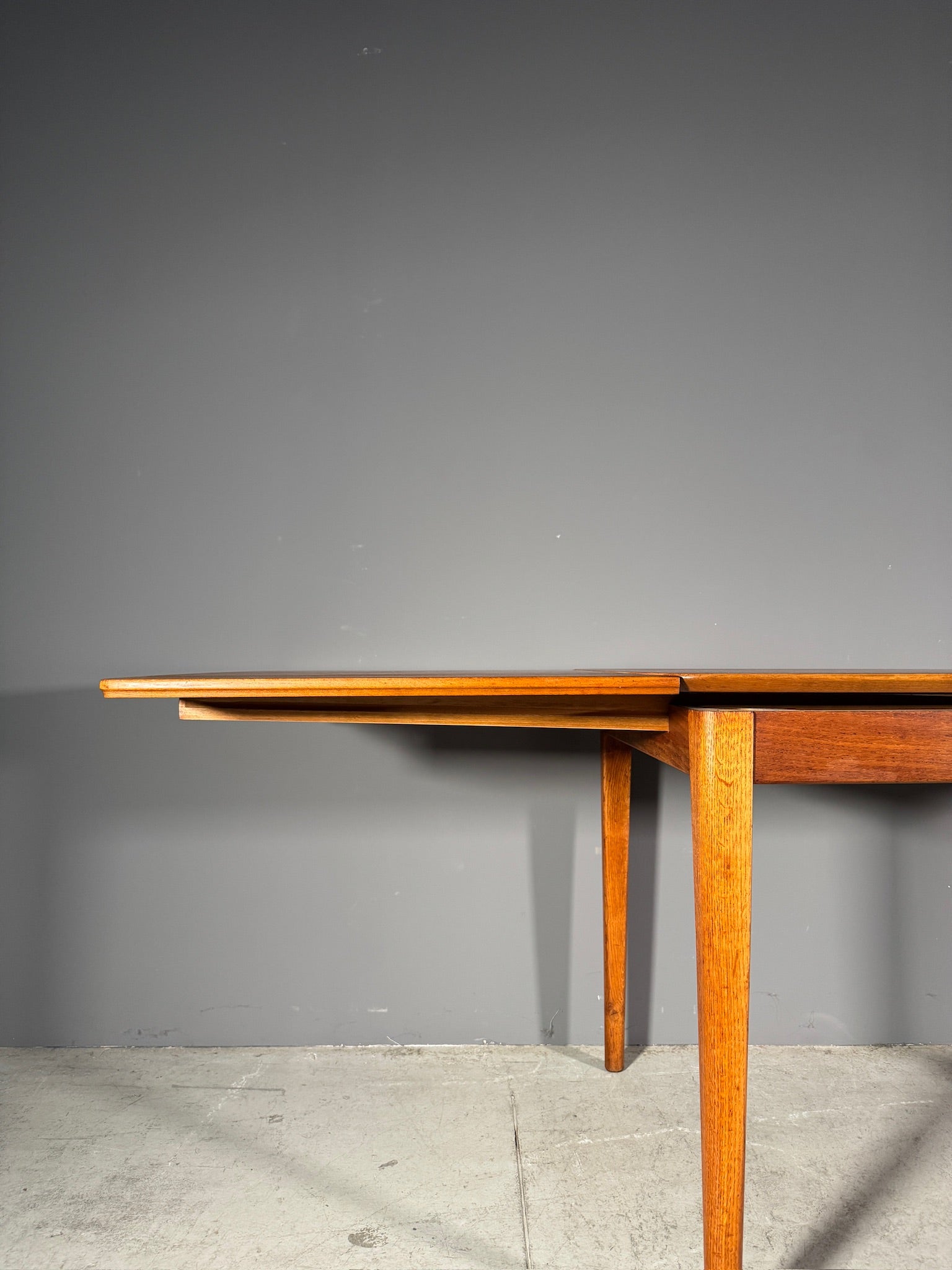 Tavolo anni 60 in teak