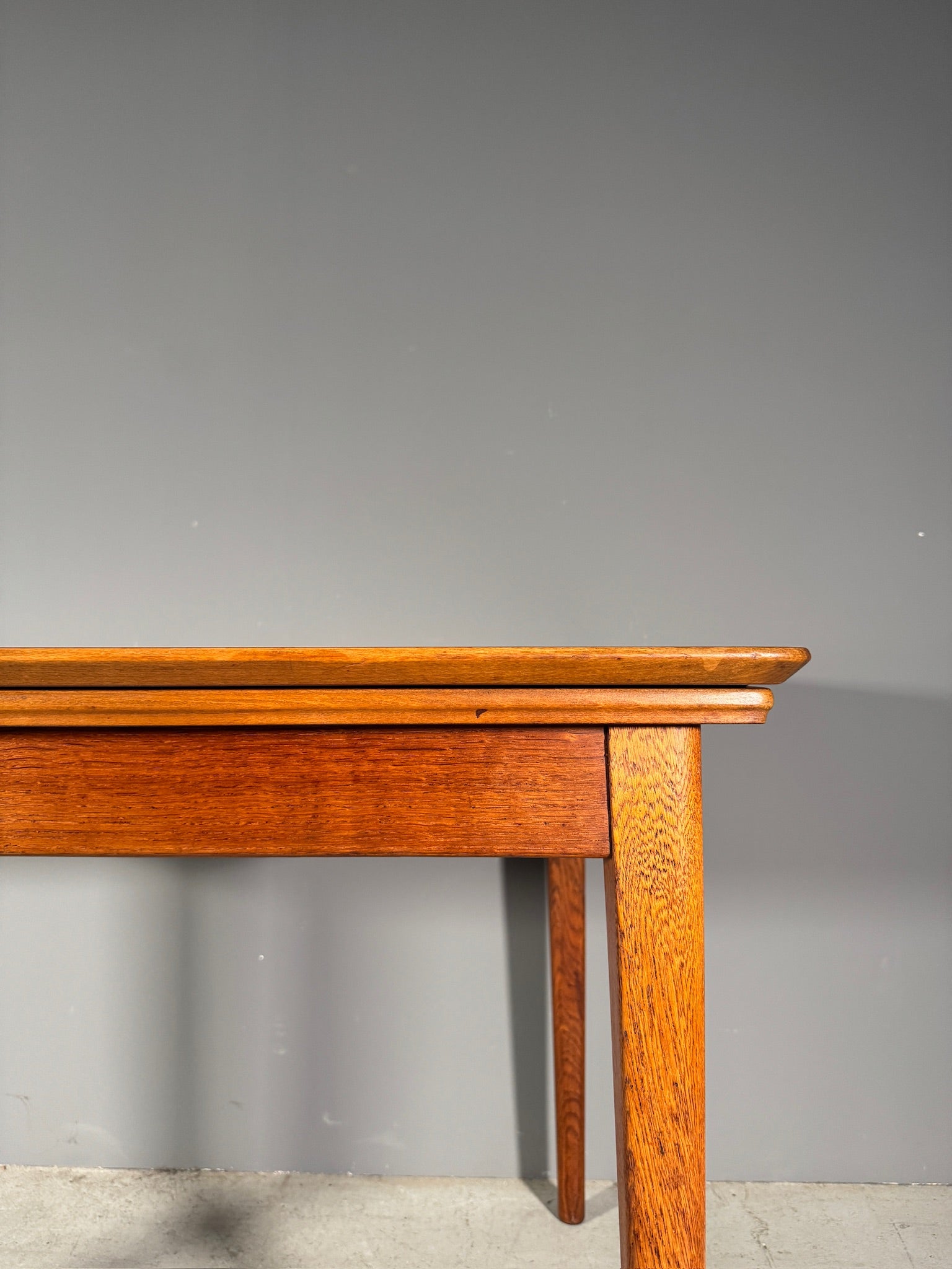 Tavolo anni 60 in teak