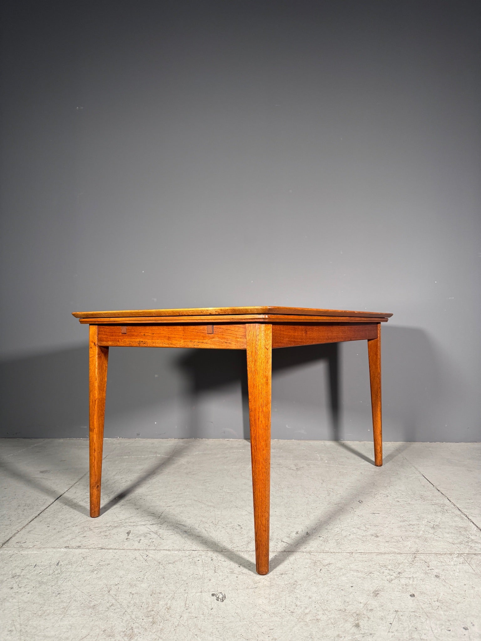 Tavolo anni 60 in teak