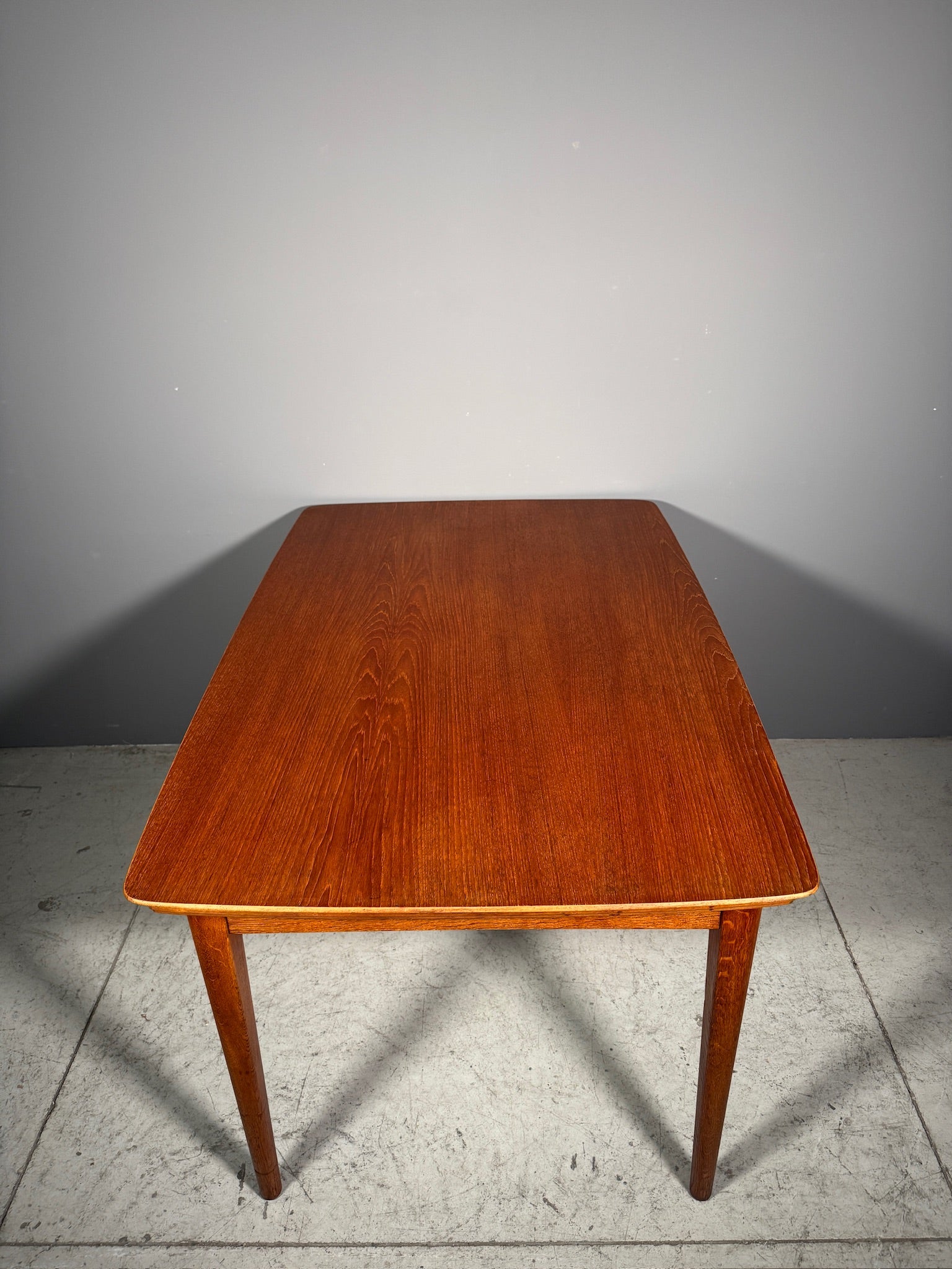 Tavolo anni 60 in teak