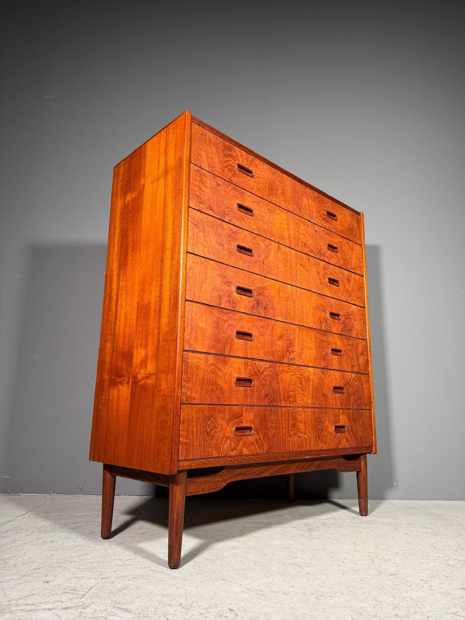 Cassettiera in teak anni 60