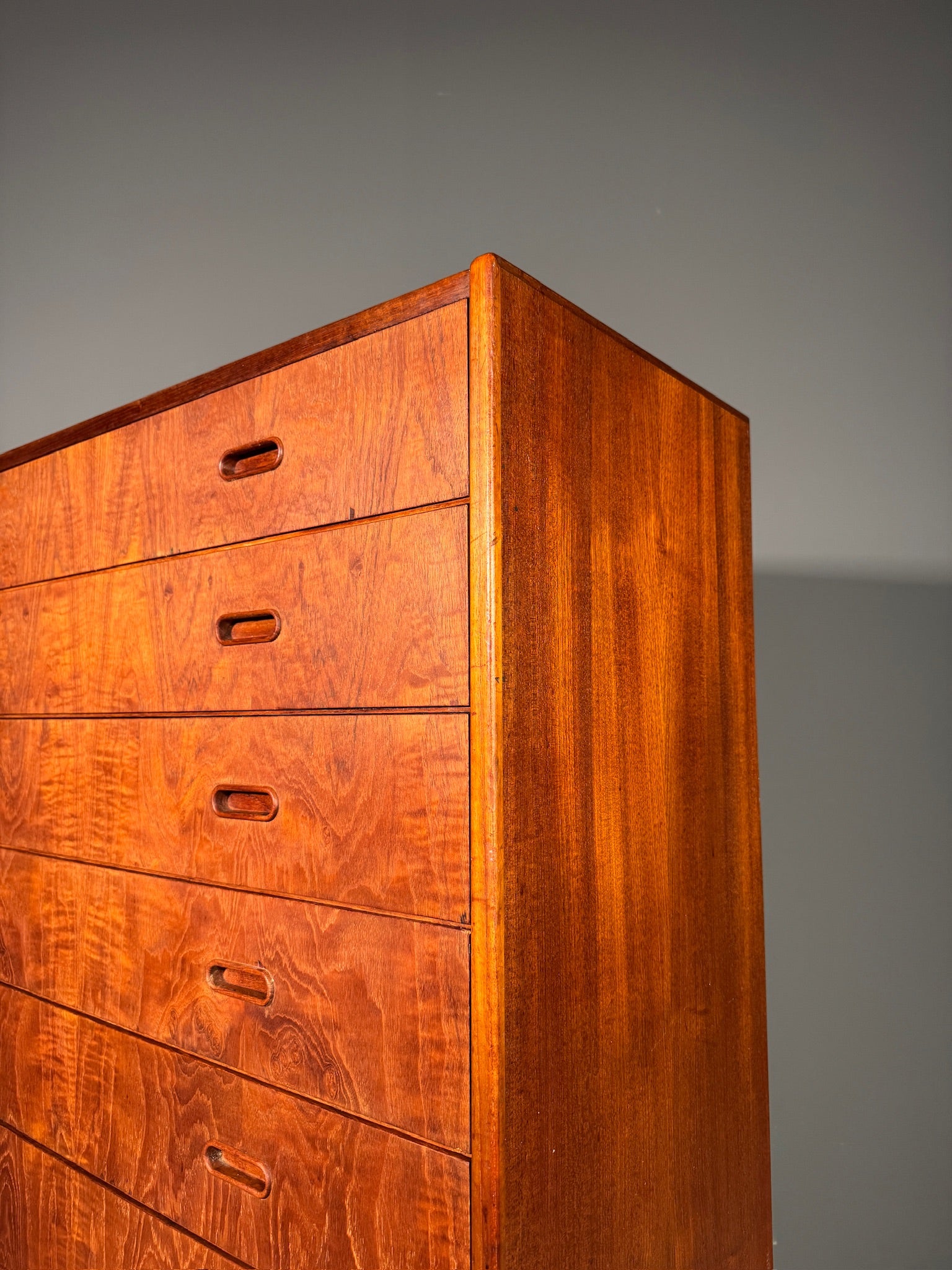 Cassettiera in teak anni 60