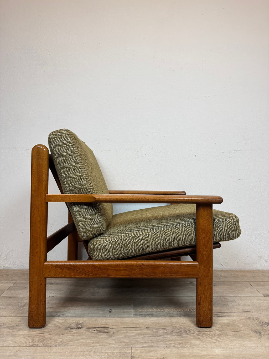 Poltrona di Poul Volther modello 390