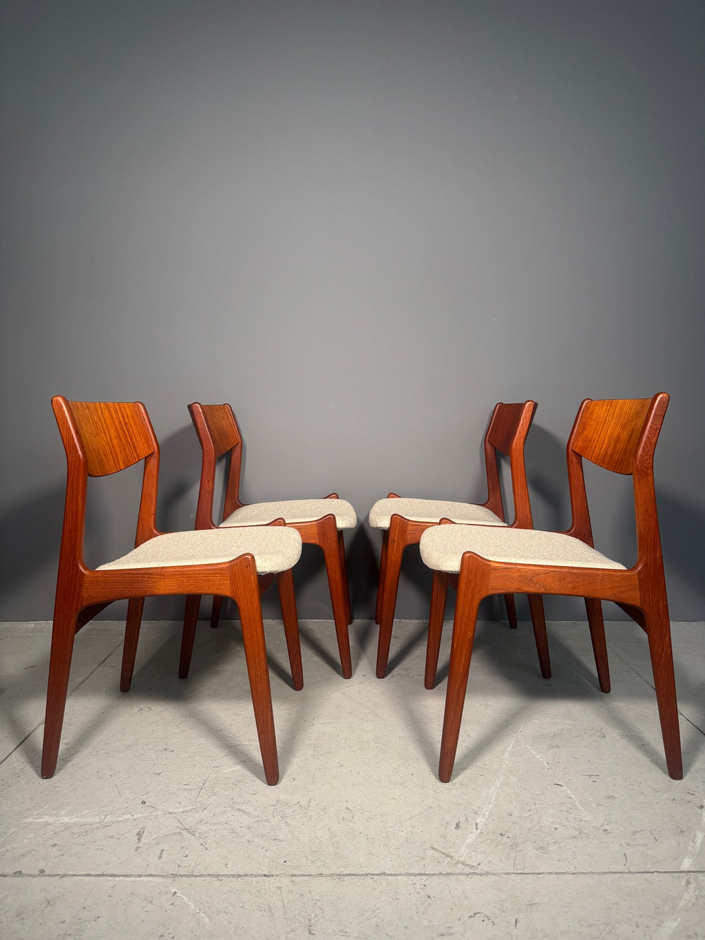 Sedia danese in teak