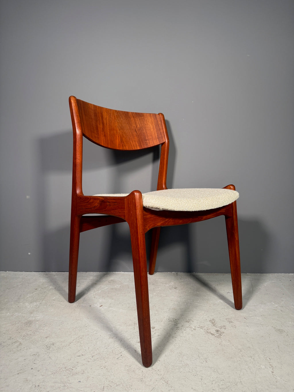 Sedia danese in teak