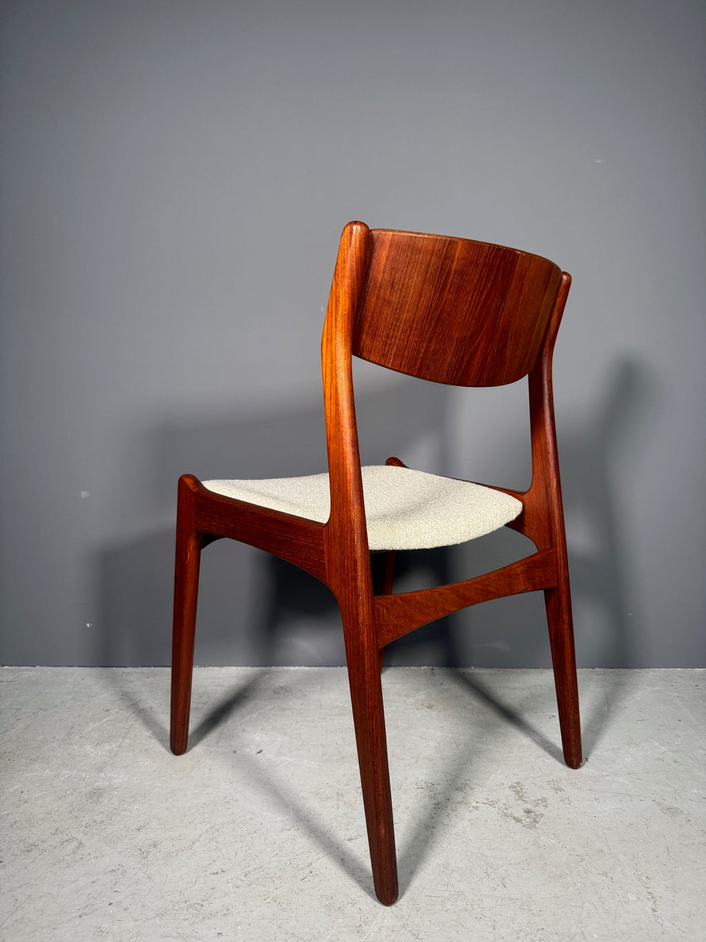 Sedia danese in teak