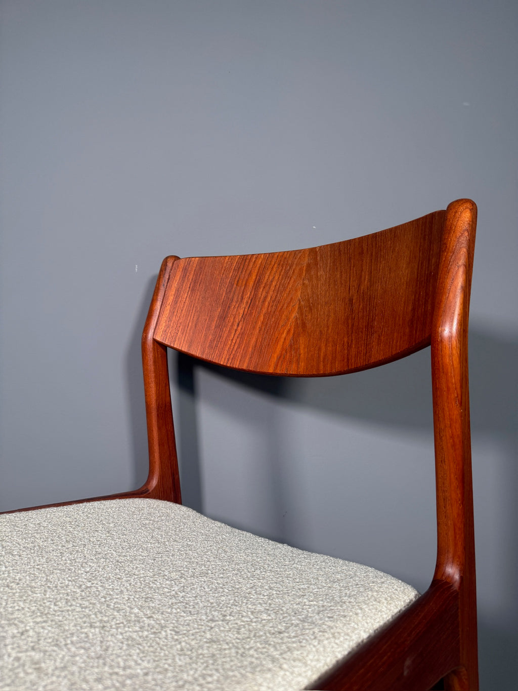 Sedia danese in teak