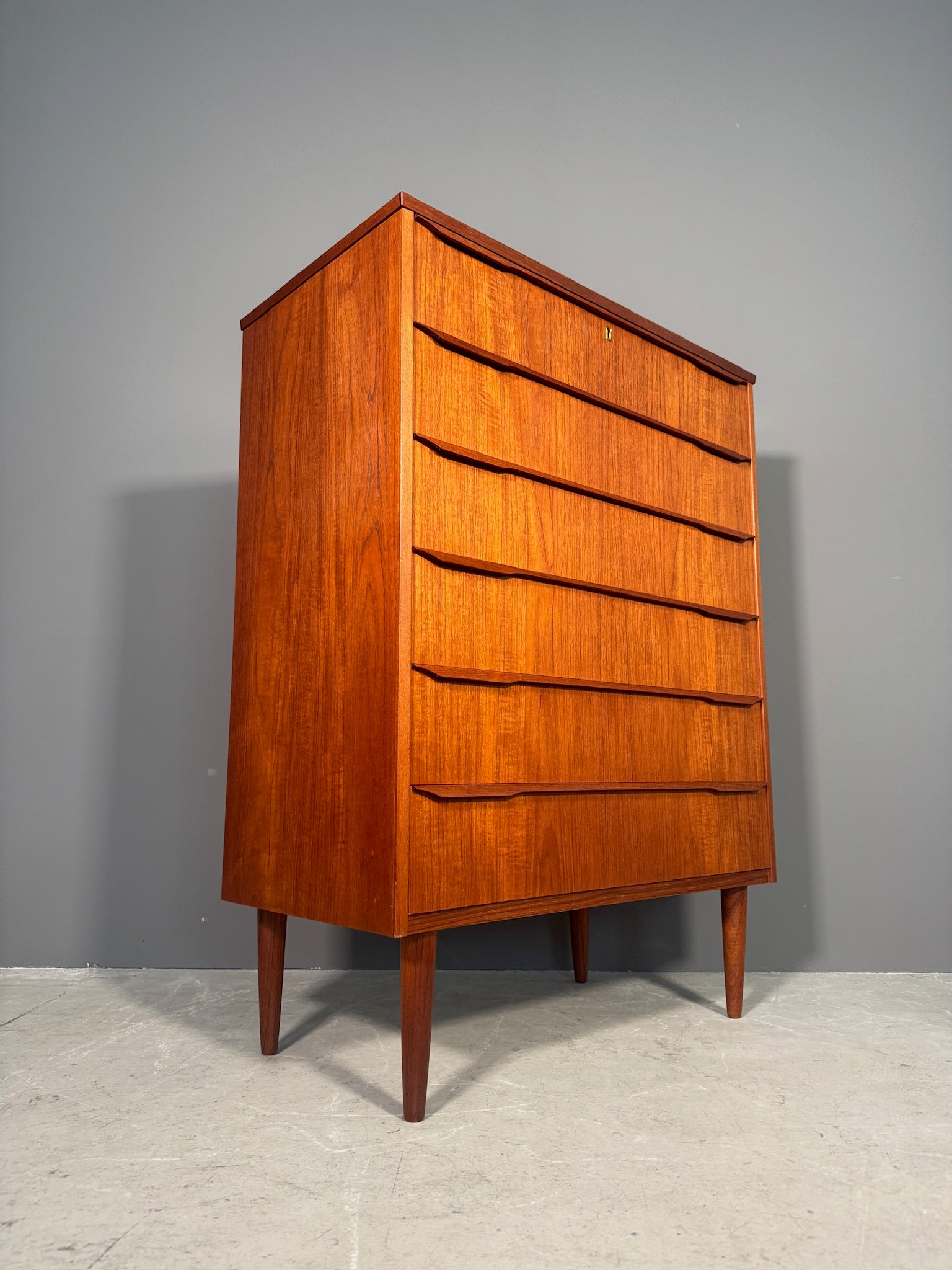 Cassettiera danese in teak anni 60