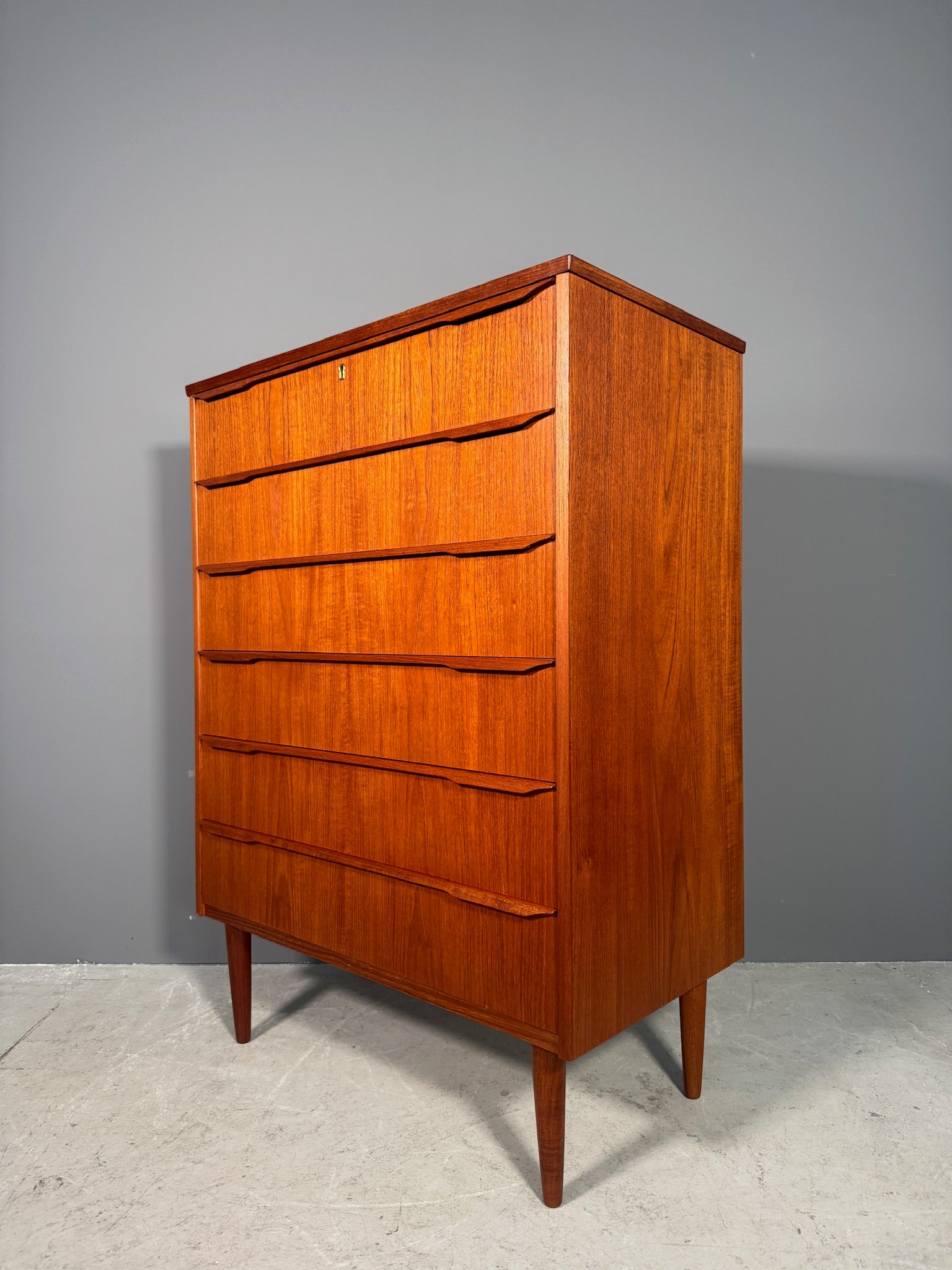 Cassettiera danese in teak anni 60