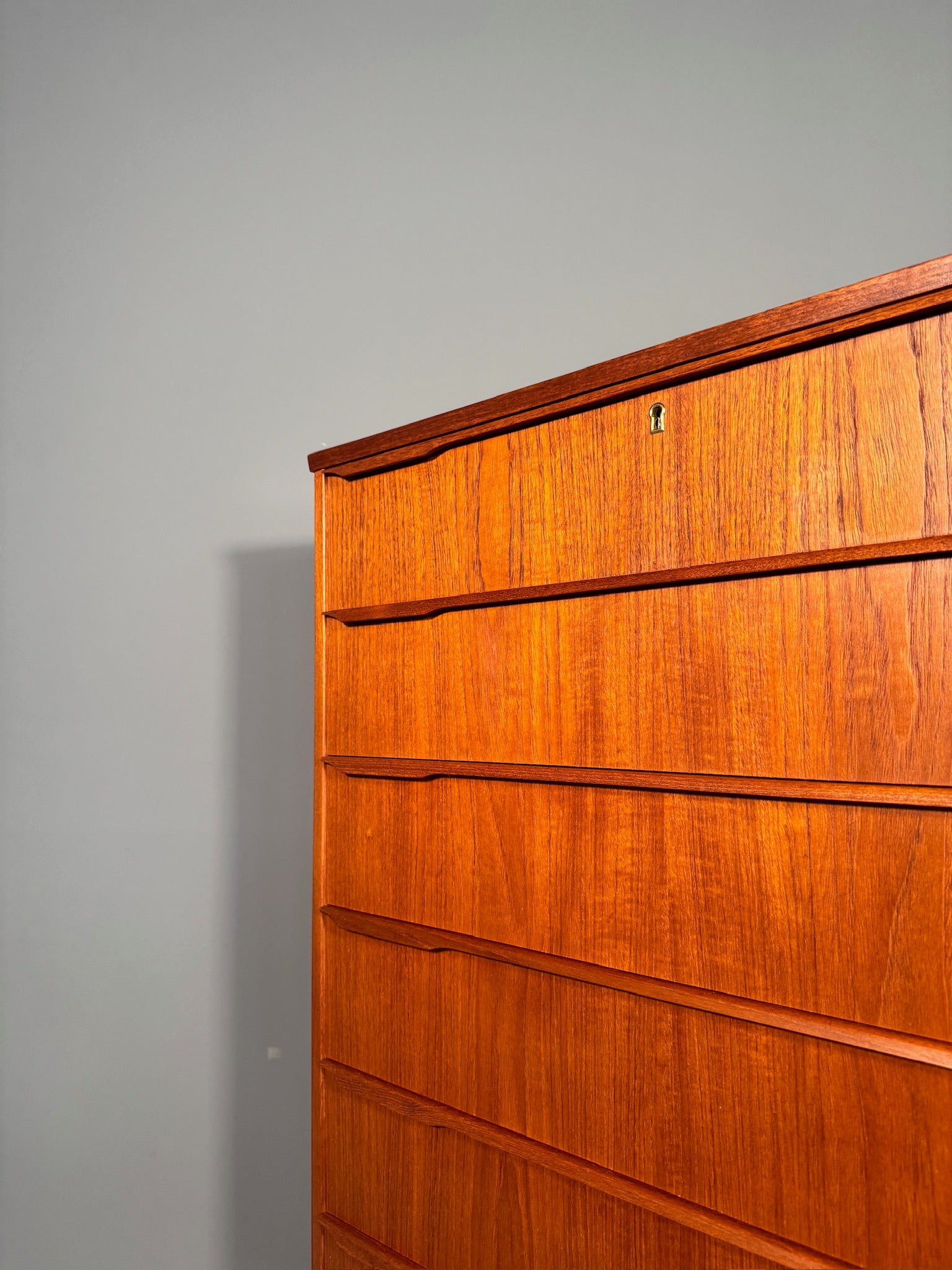 Cassettiera danese in teak anni 60