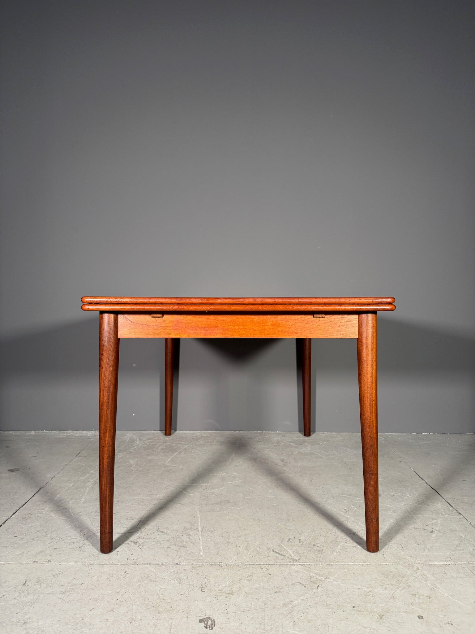 Tavolo allungabile in teak