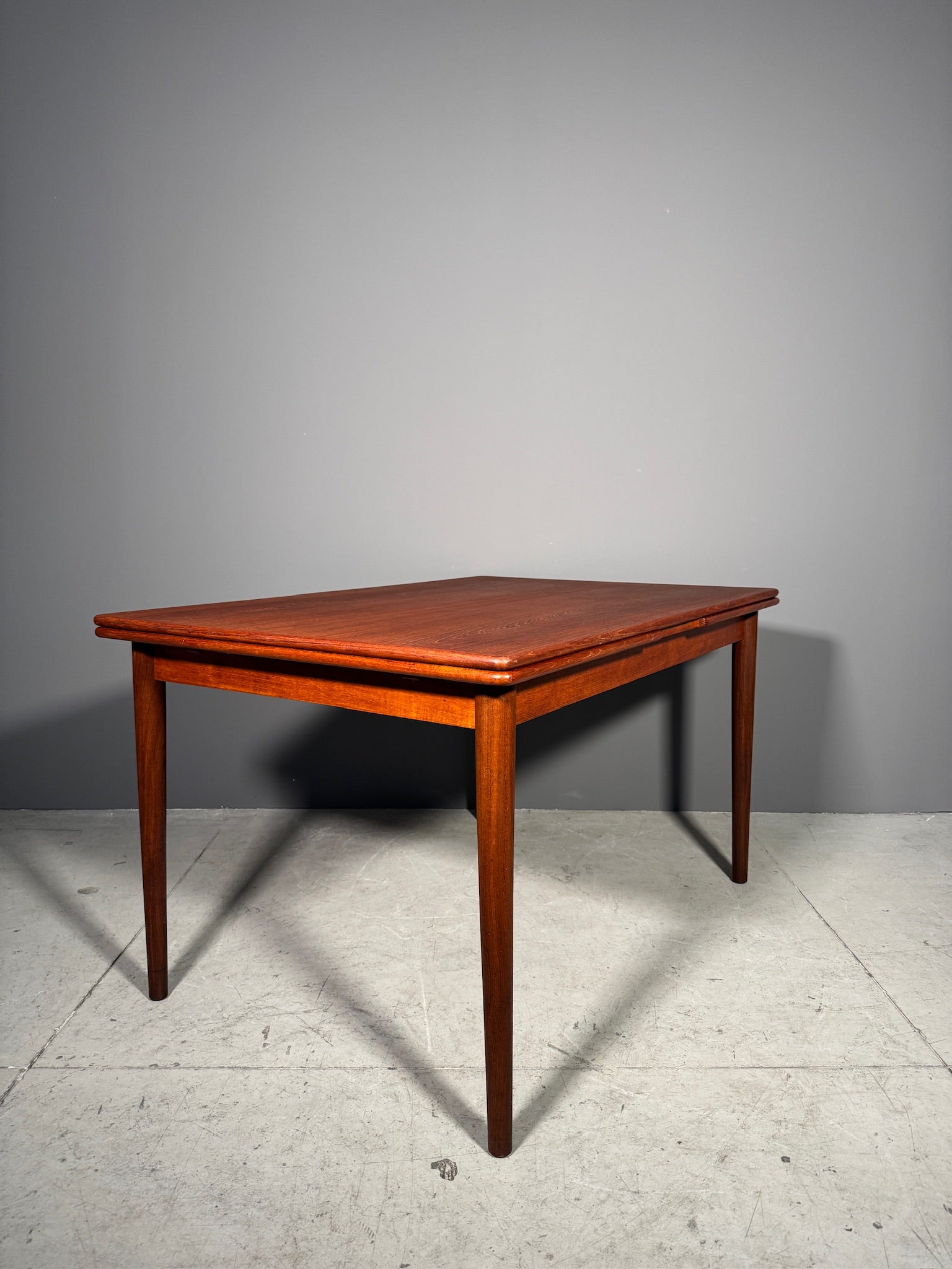 Tavolo allungabile in teak