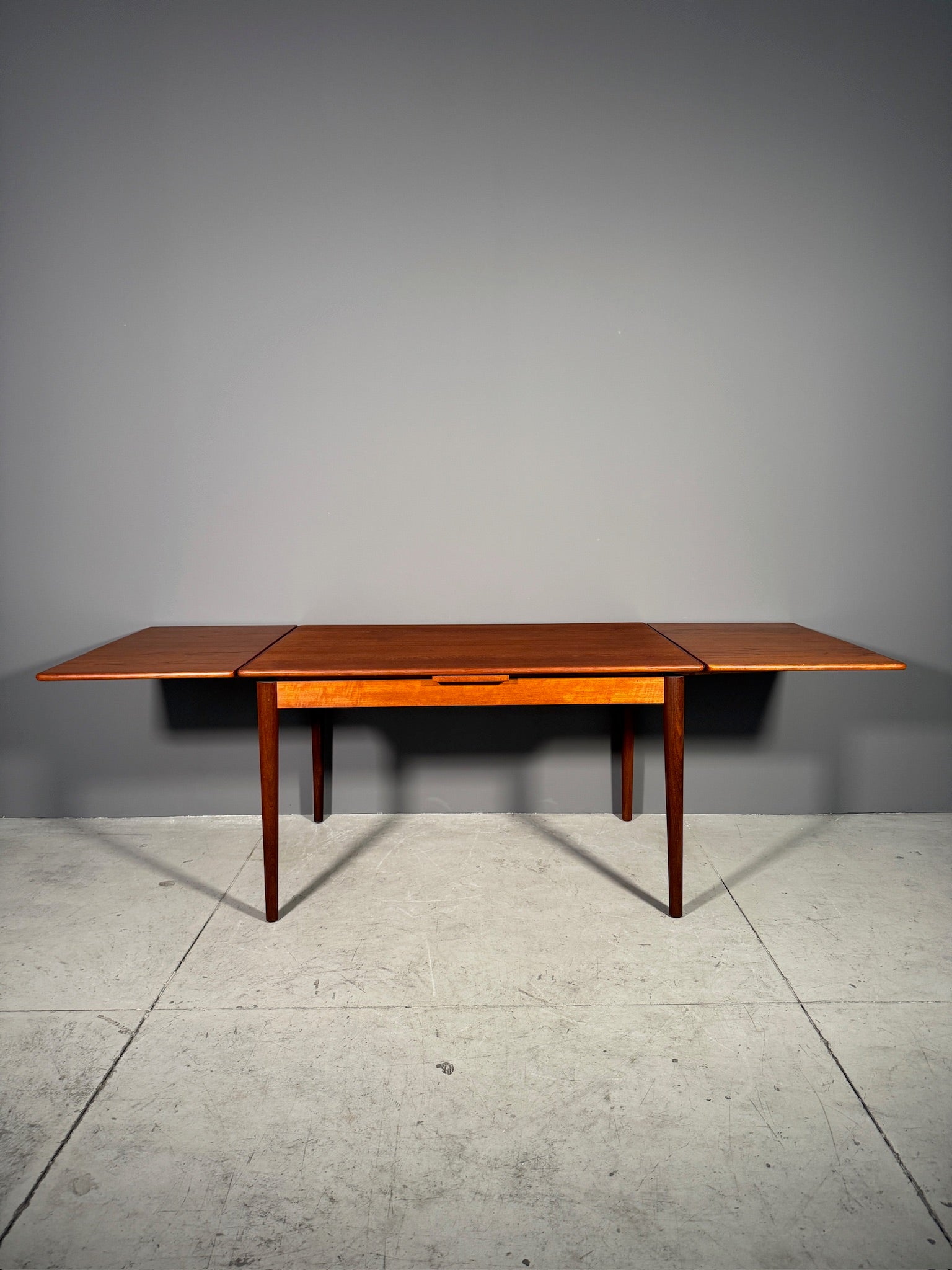 Tavolo allungabile in teak