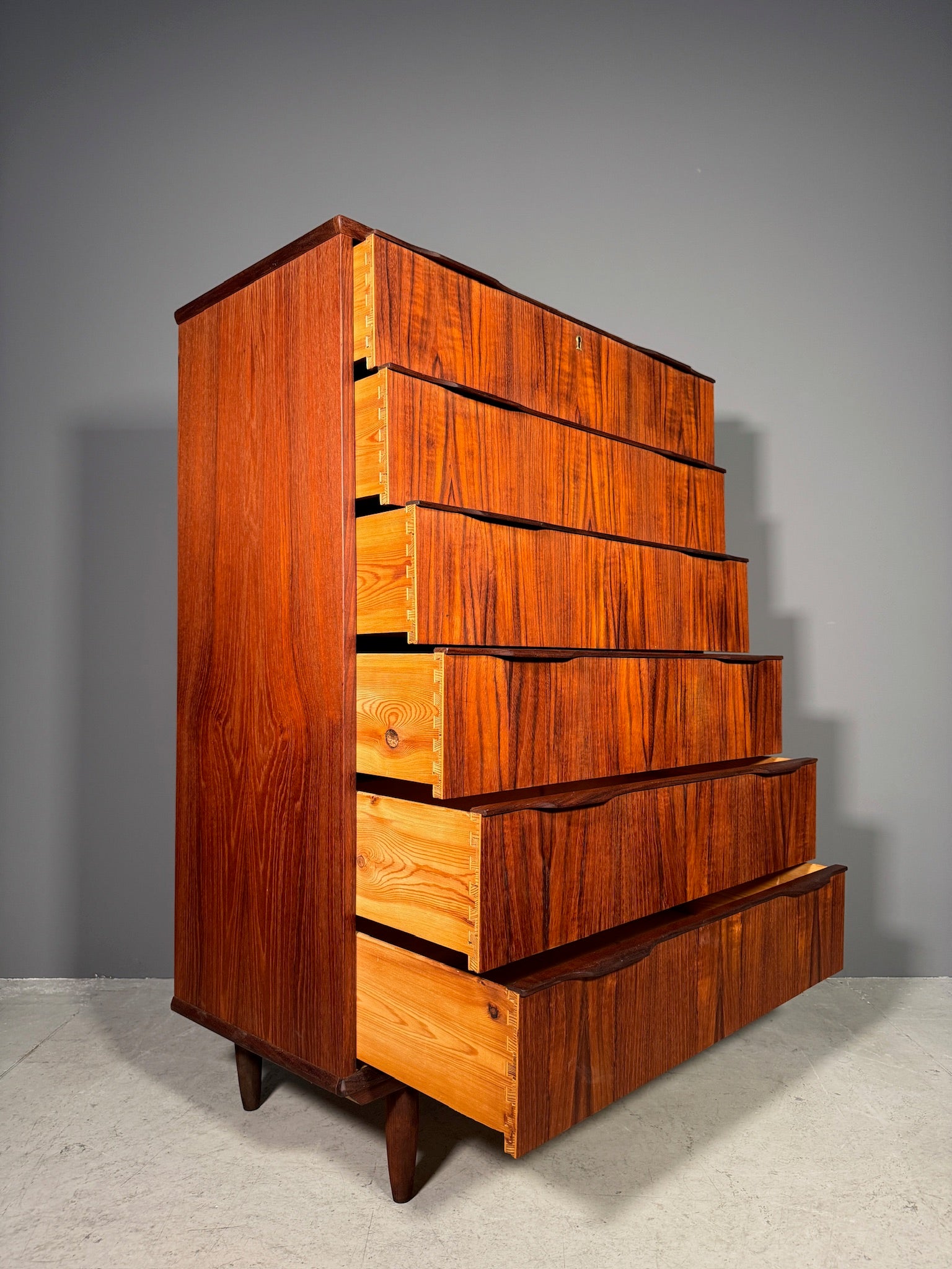 Cassettiera danese in teak