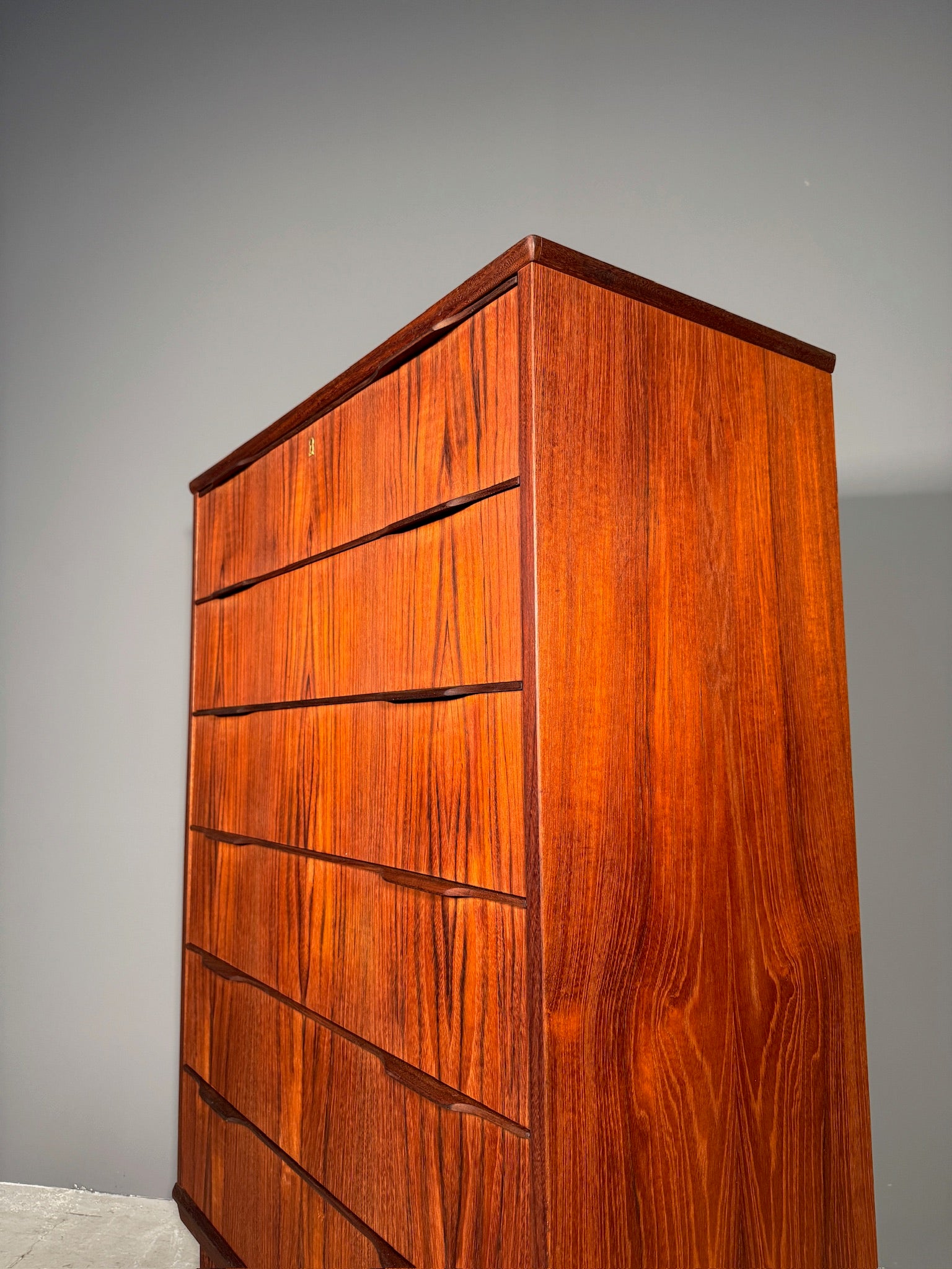 Cassettiera danese in teak