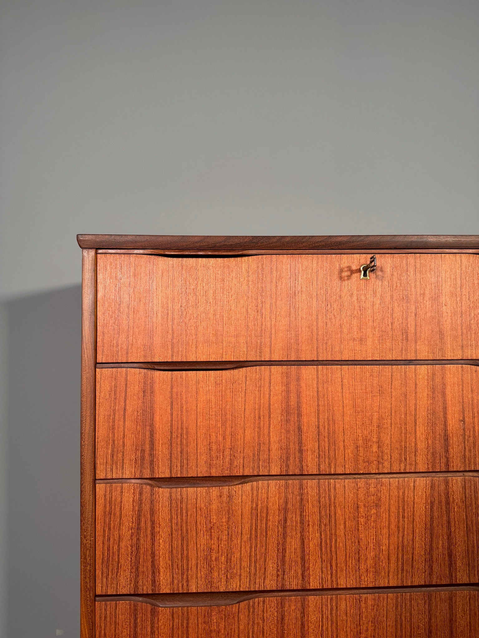 Cassettiera danese in teak