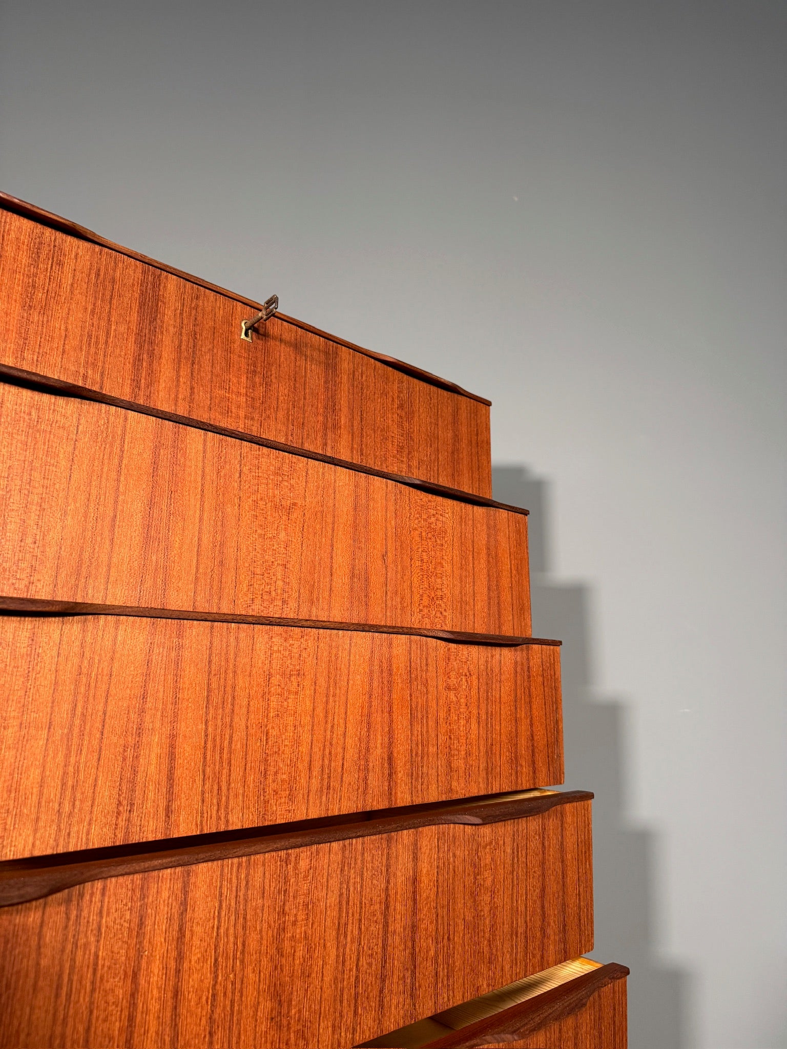 Cassettiera danese in teak