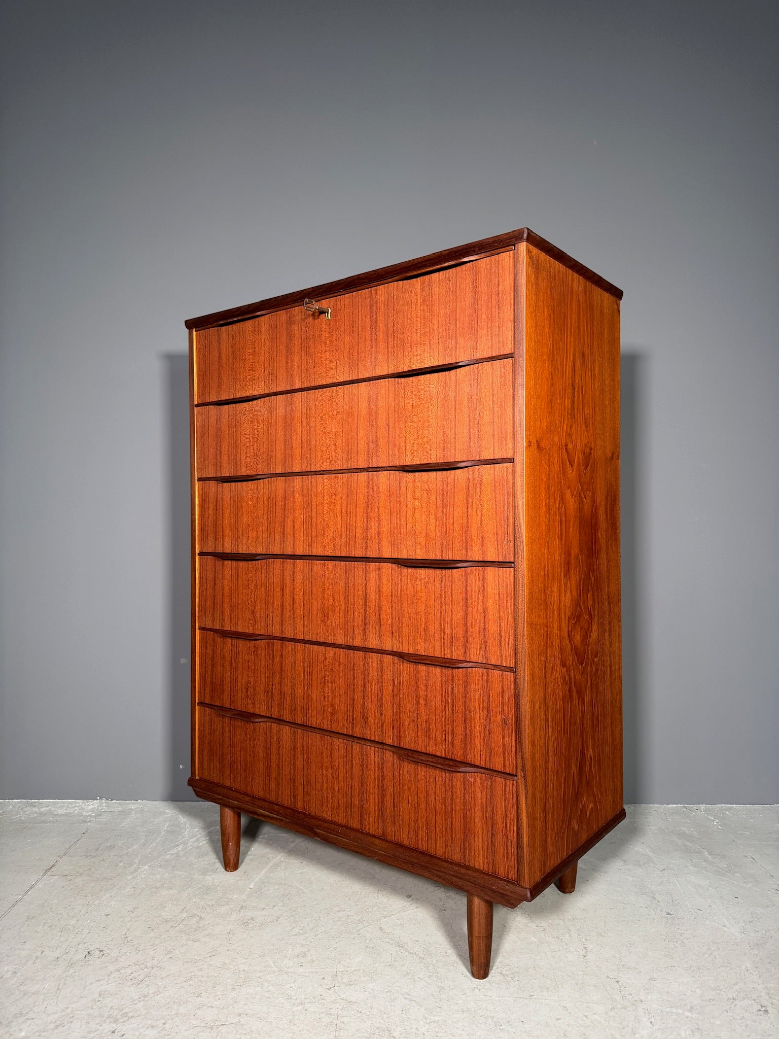Cassettiera danese in teak