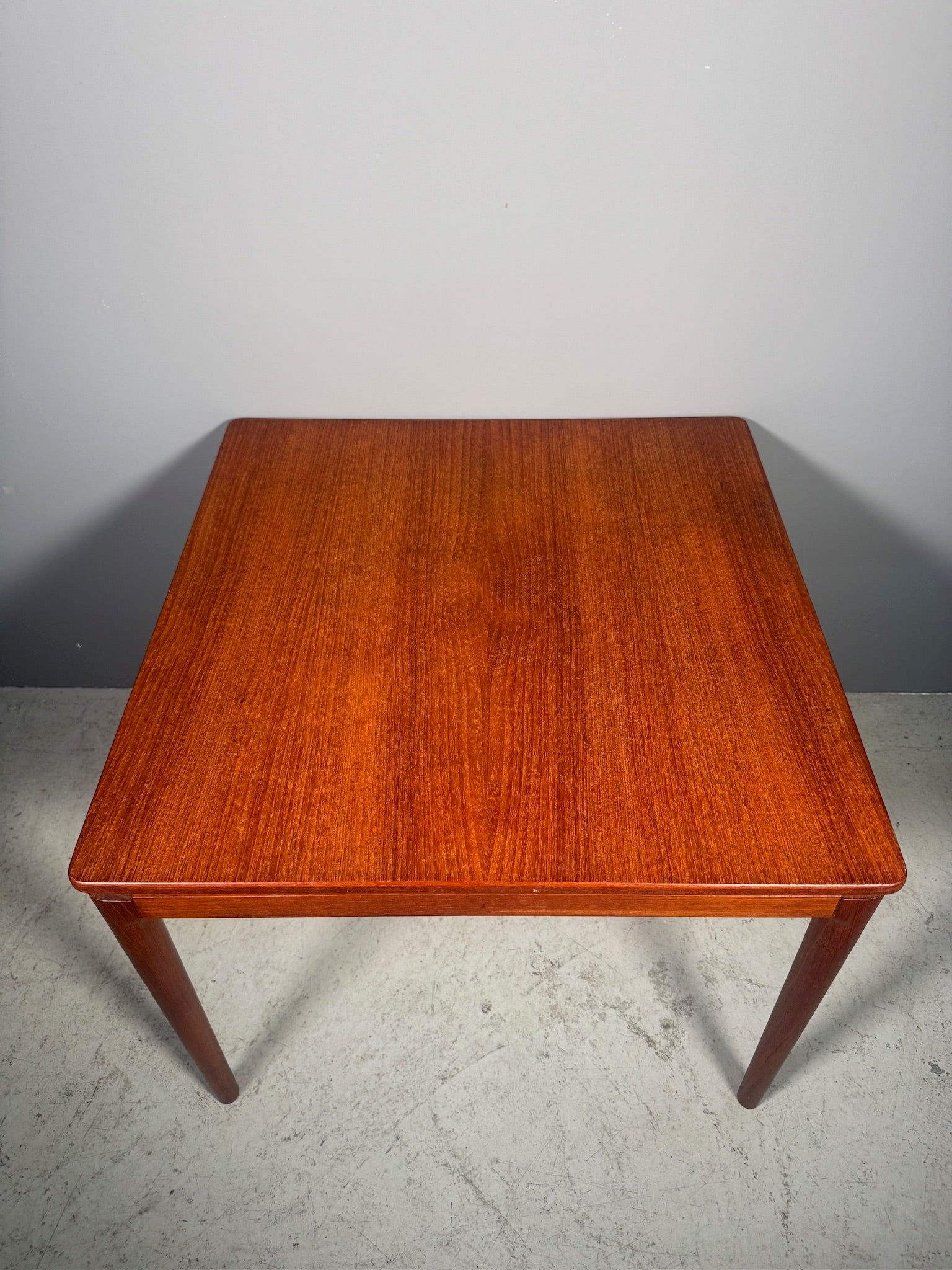 Tavolino in teak anni 60