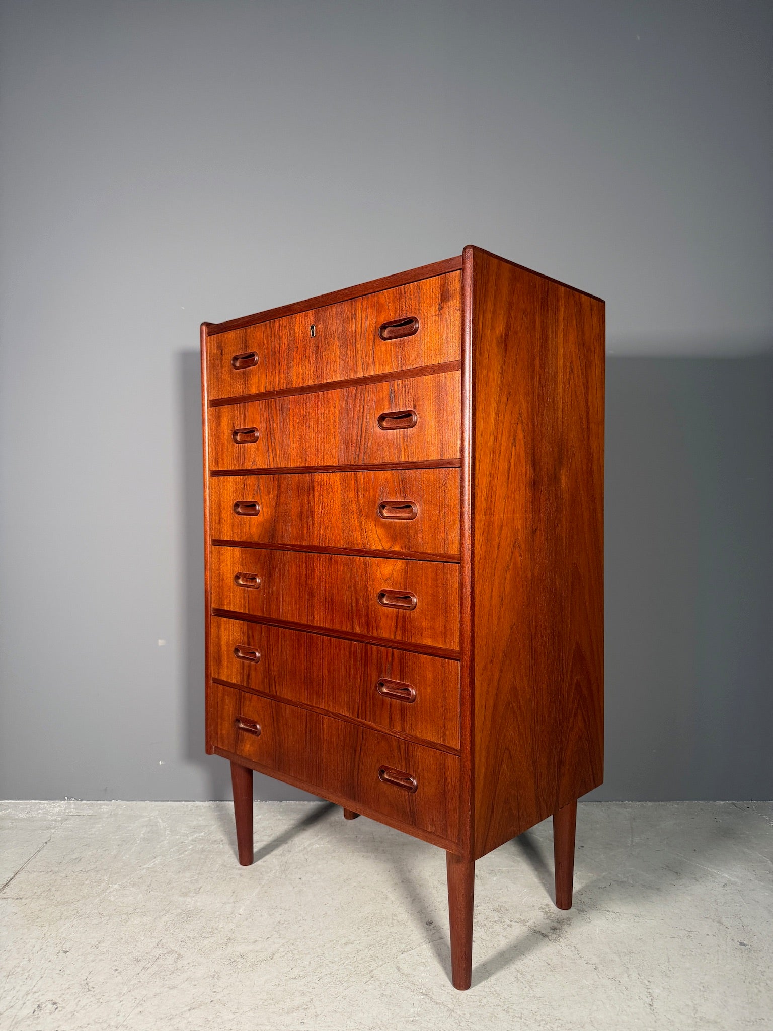Cassettiera in teak anni 70