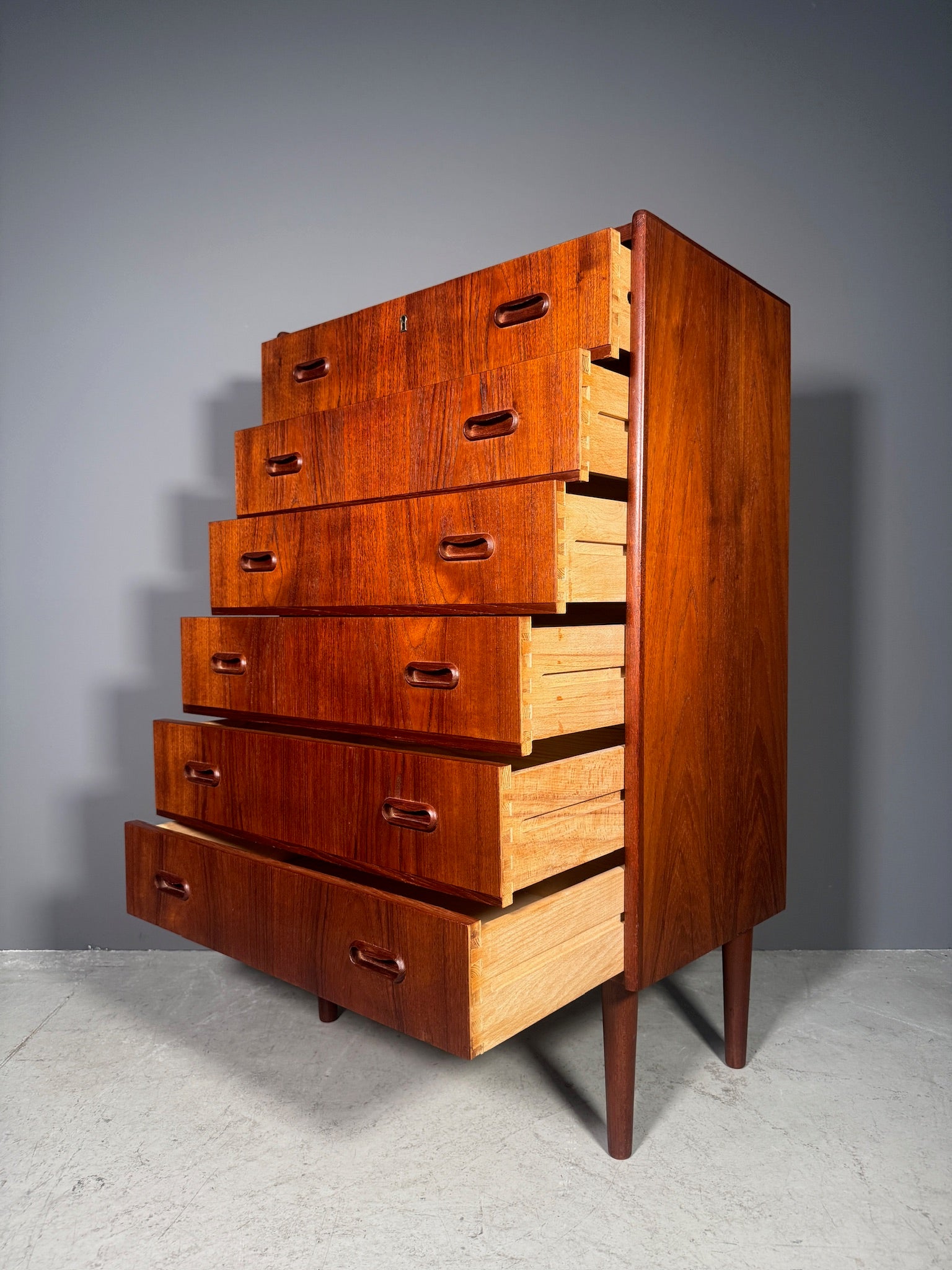 Cassettiera in teak anni 70