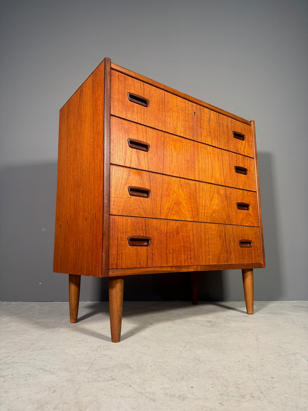 Cassettiera in teak anni 60