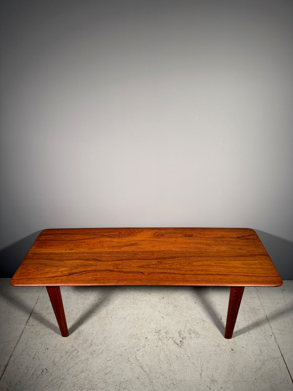 Tavolino danese in teak