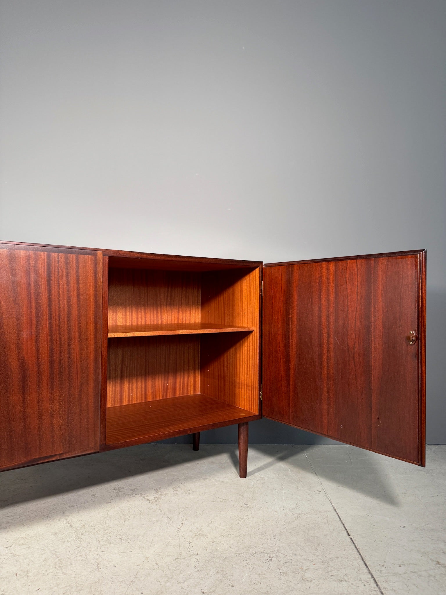 Sideboard in palissandro di Omann Jun