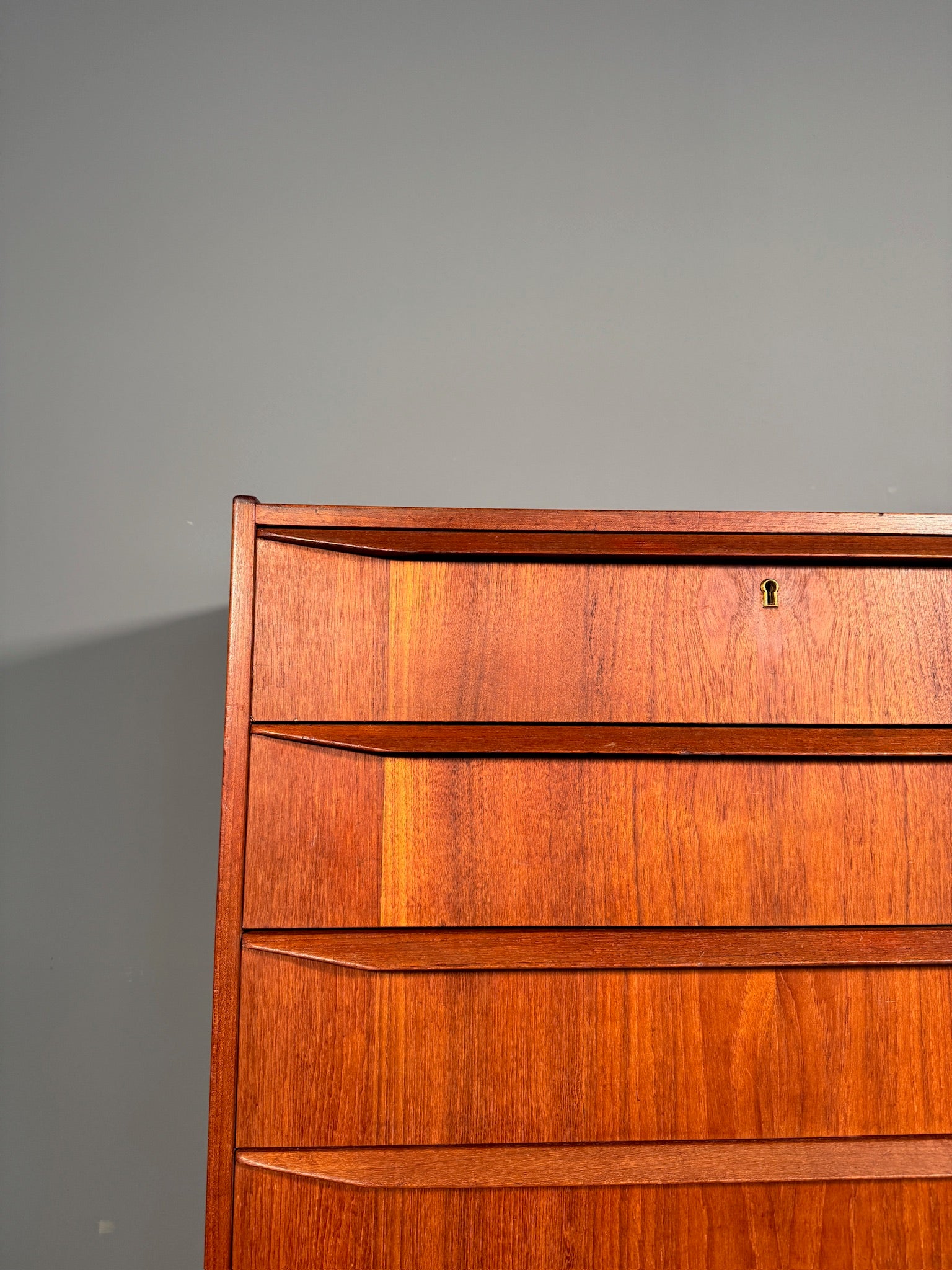 Cassettiera danese in teak