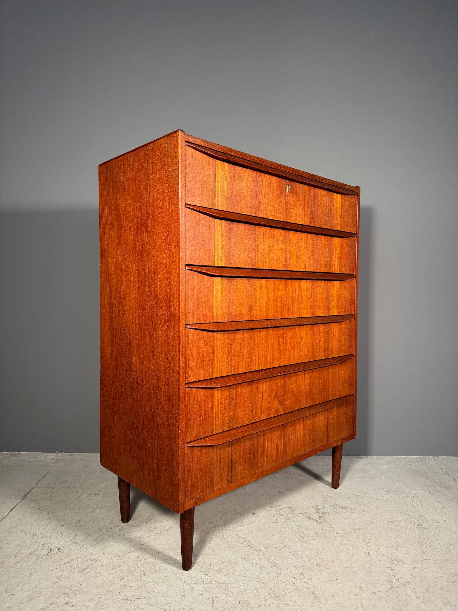 Cassettiera danese in teak