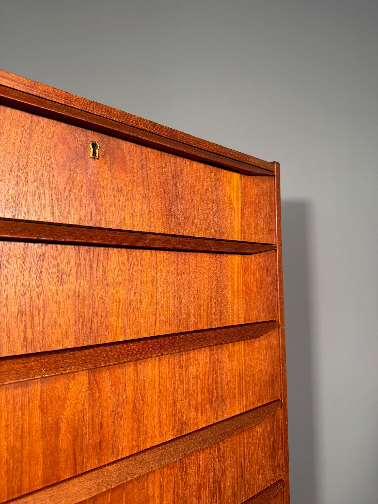Cassettiera danese in teak