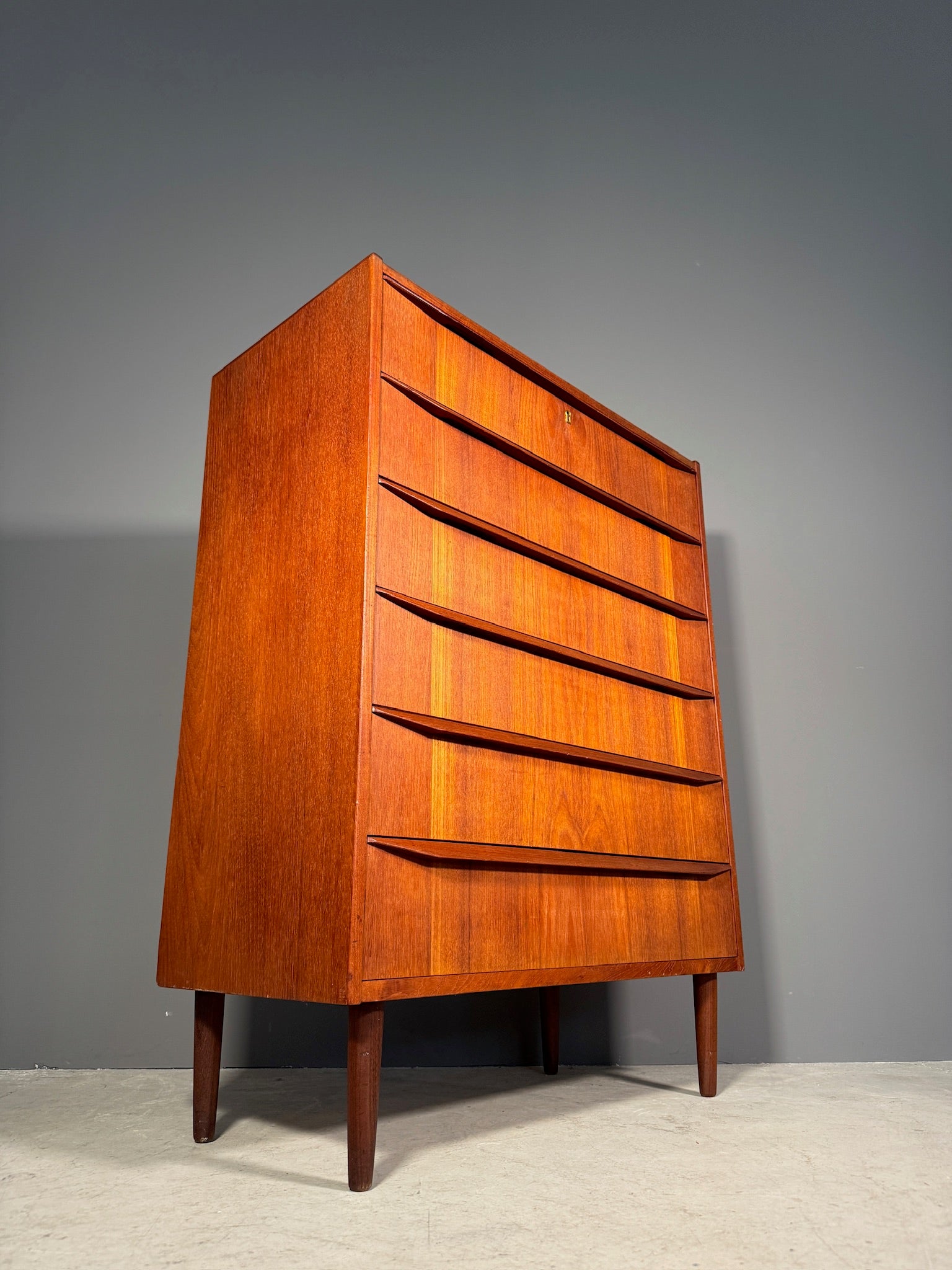 Cassettiera danese in teak