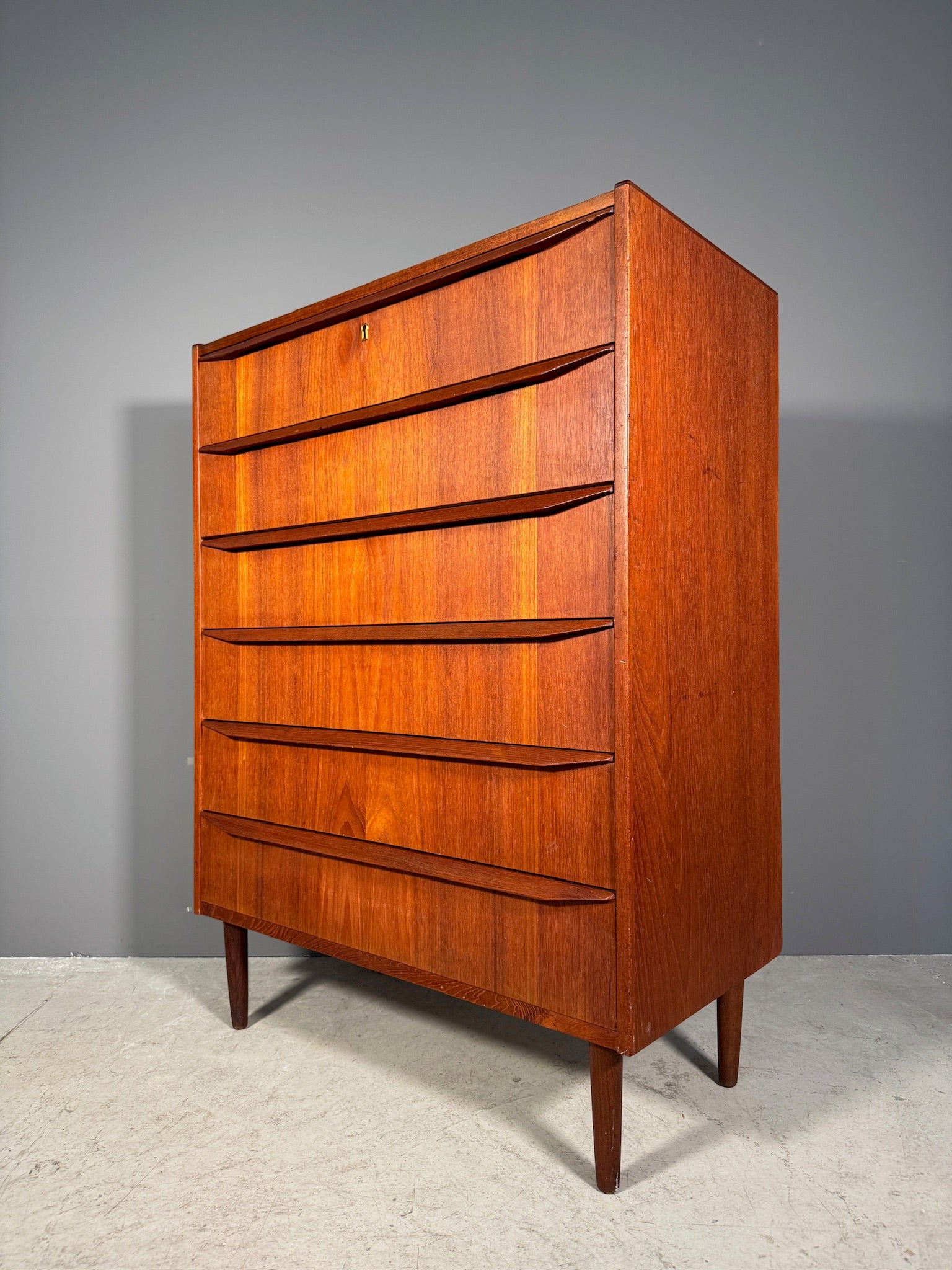 Cassettiera danese in teak