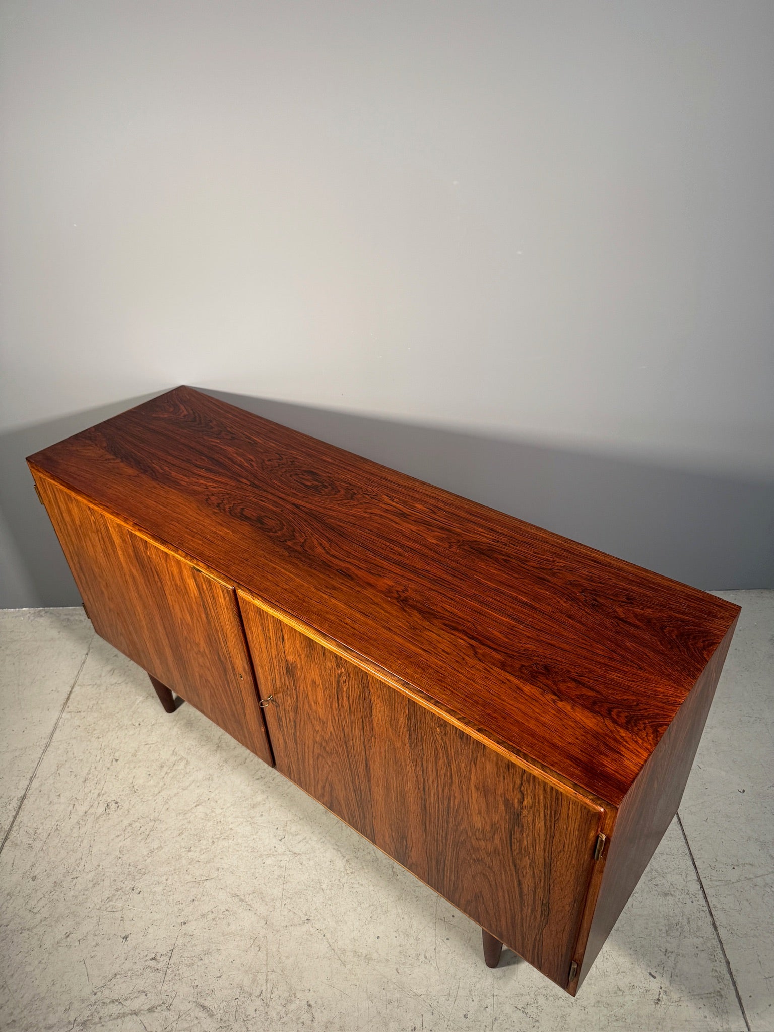 Sideboard in palissandro di Poul Hundevad