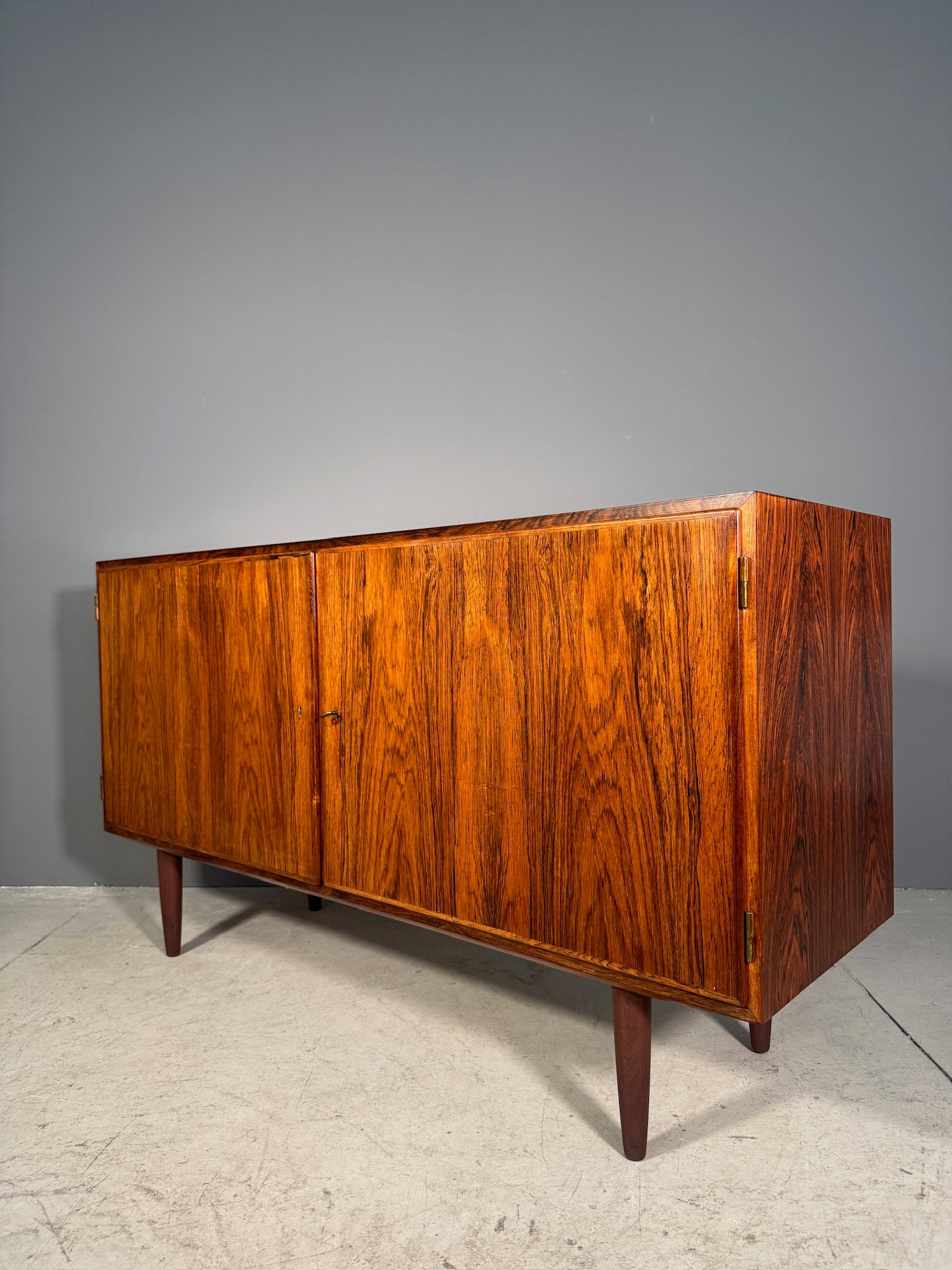 Sideboard in palissandro di Poul Hundevad