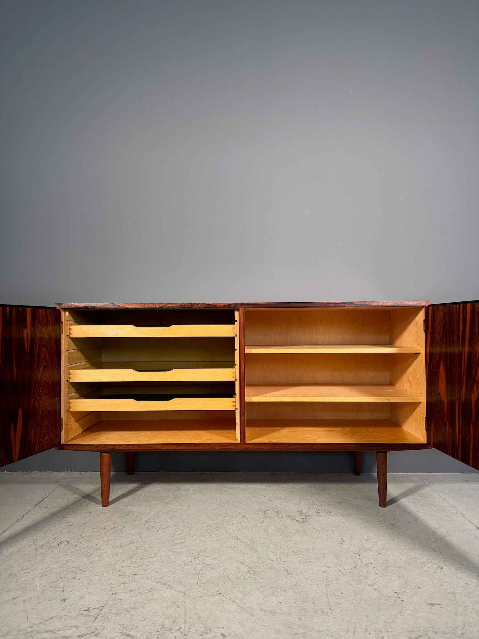 Sideboard in palissandro di Poul Hundevad