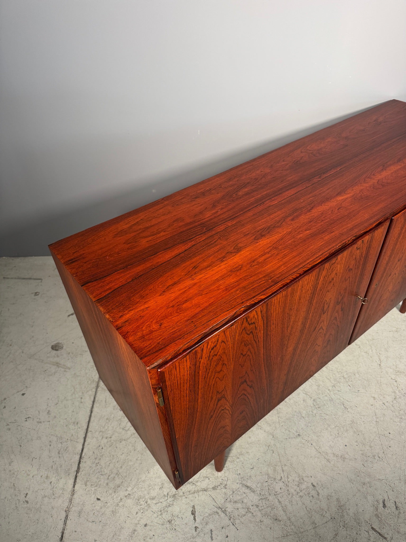 Sideboard in palissandro di Poul Hundevad