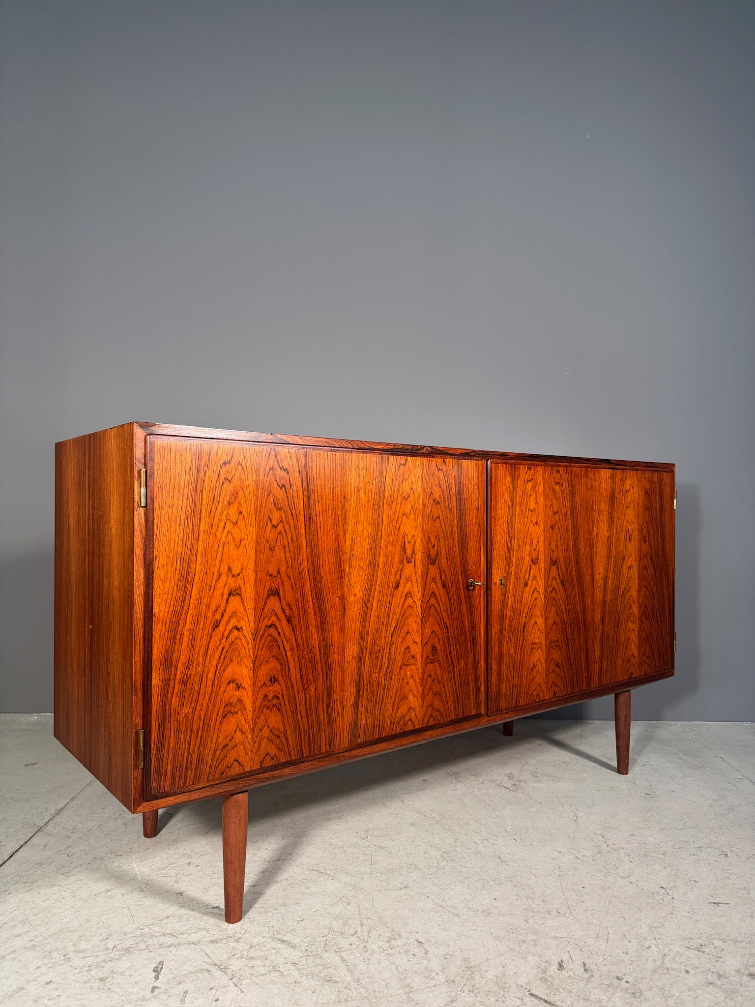 Sideboard in palissandro di Poul Hundevad