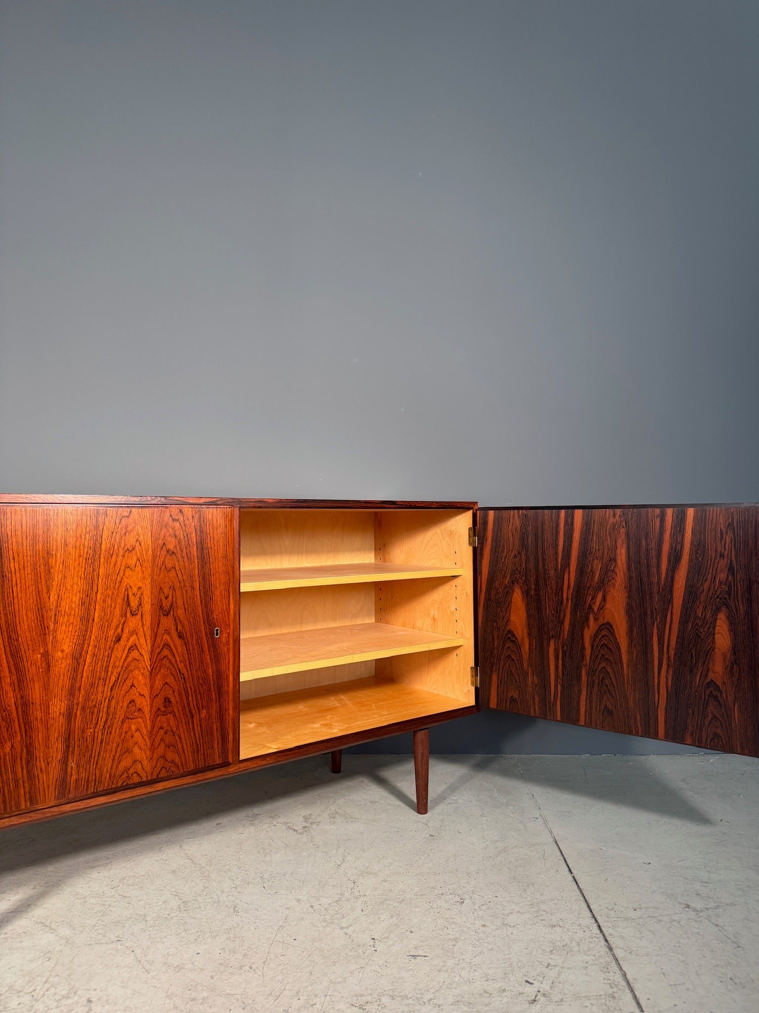 Sideboard in palissandro di Poul Hundevad